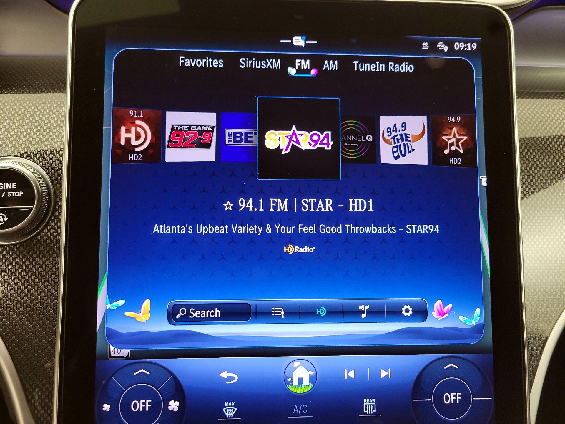 Thumbnail: 2024 Mercedes-Benz GLC - 16