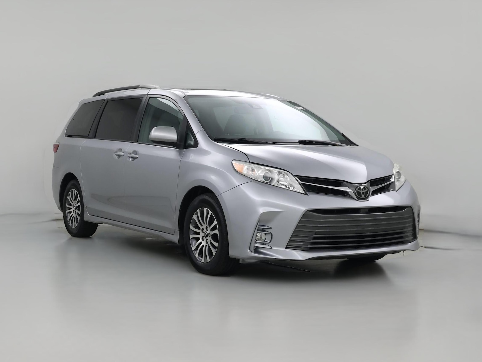 2018 Toyota Sienna XLE