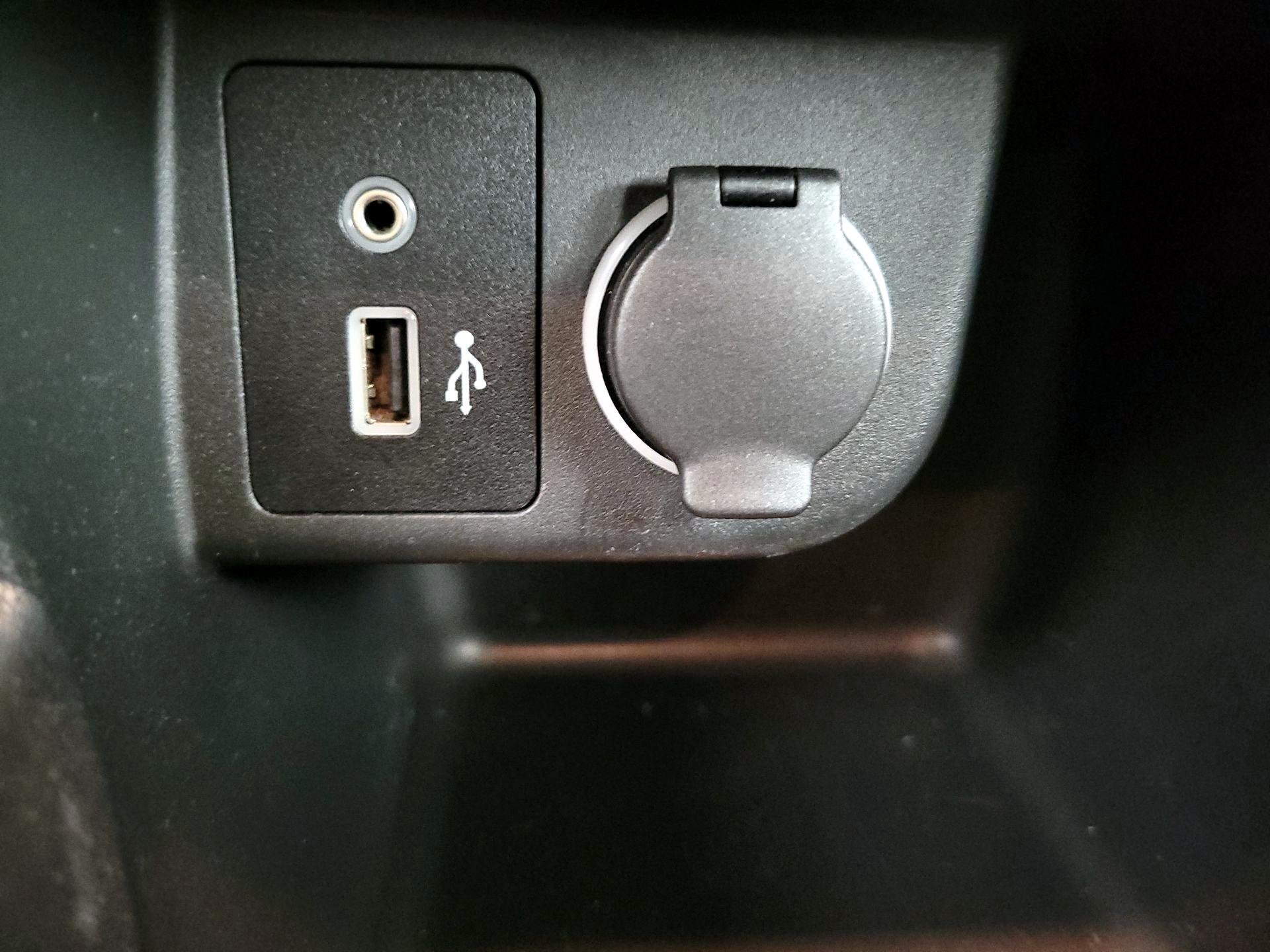 Thumbnail: 2020 Nissan Kicks - 18