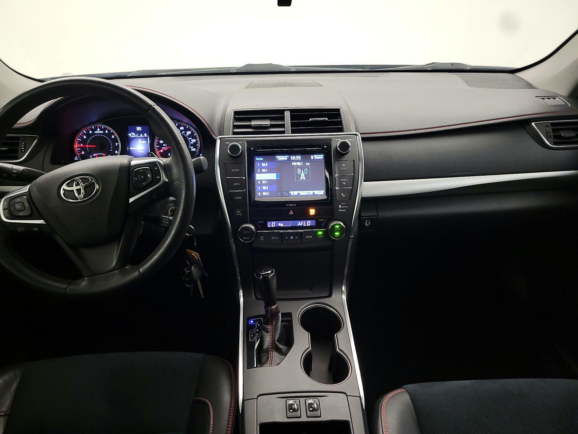 Thumbnail: 2017 Toyota Camry - 9
