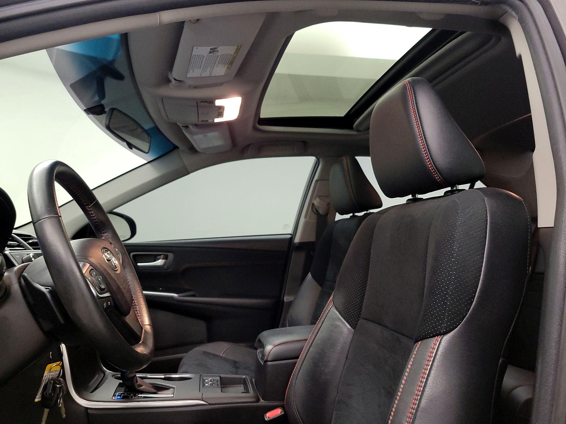 Thumbnail: 2017 Toyota Camry - 19