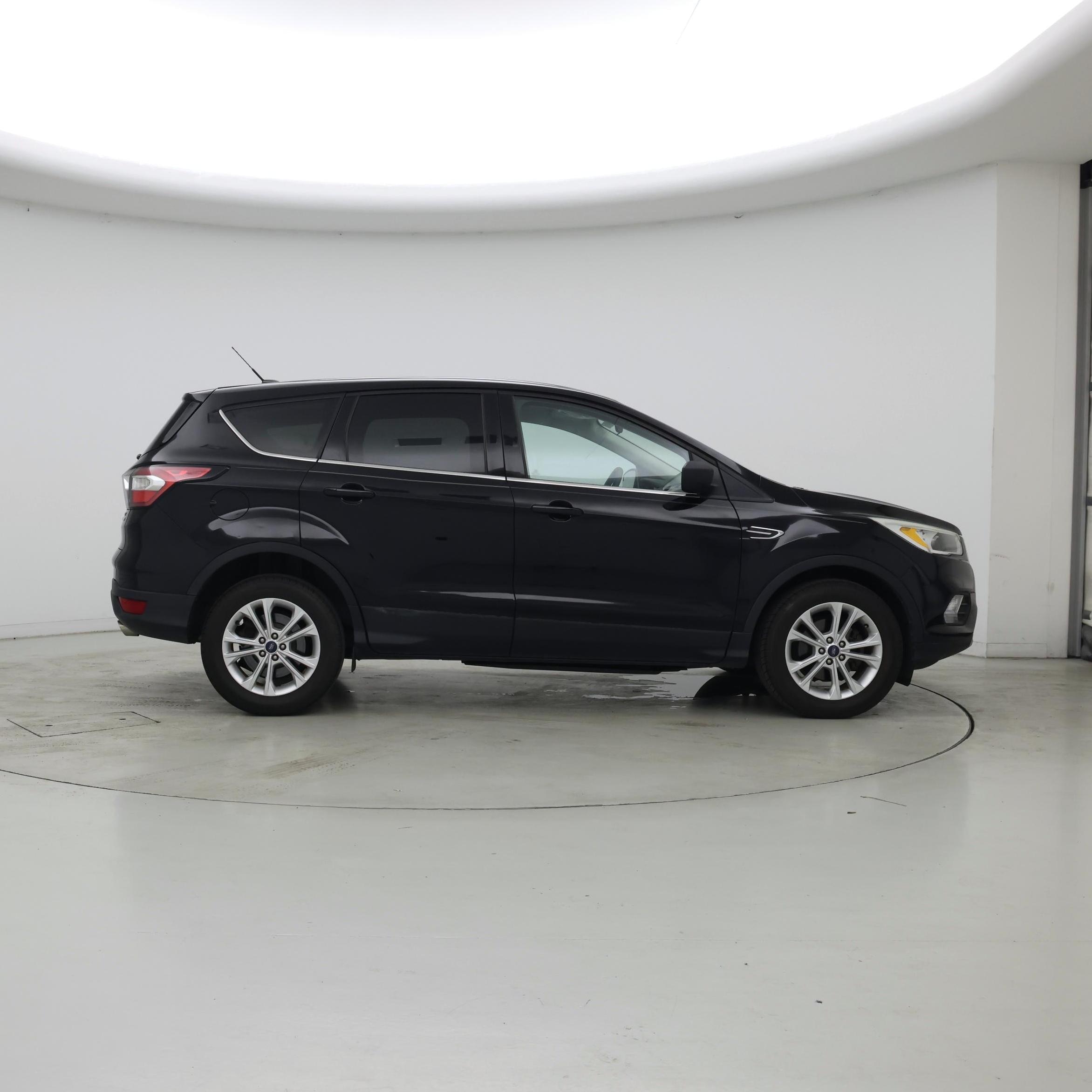 Thumbnail: 2017 Ford Escape - 7