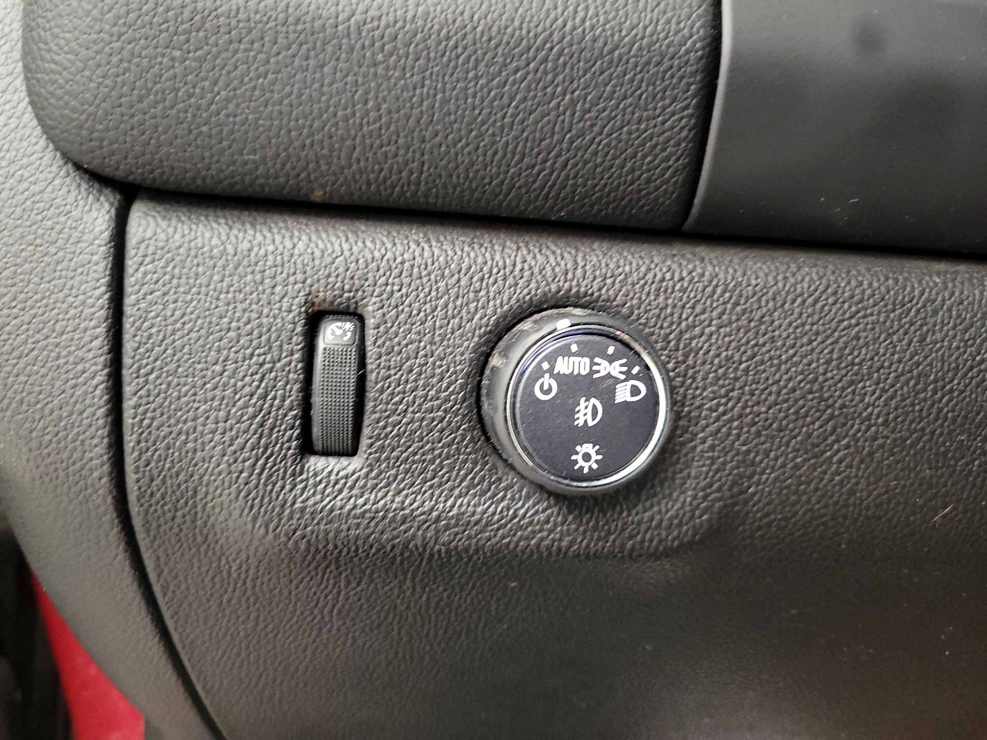 Thumbnail: 2021 Chevrolet Colorado - 13