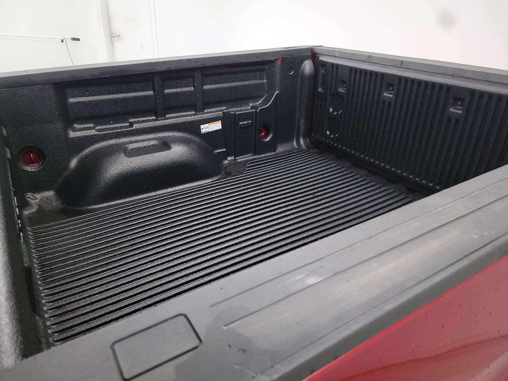 Thumbnail: 2021 Chevrolet Colorado - 20