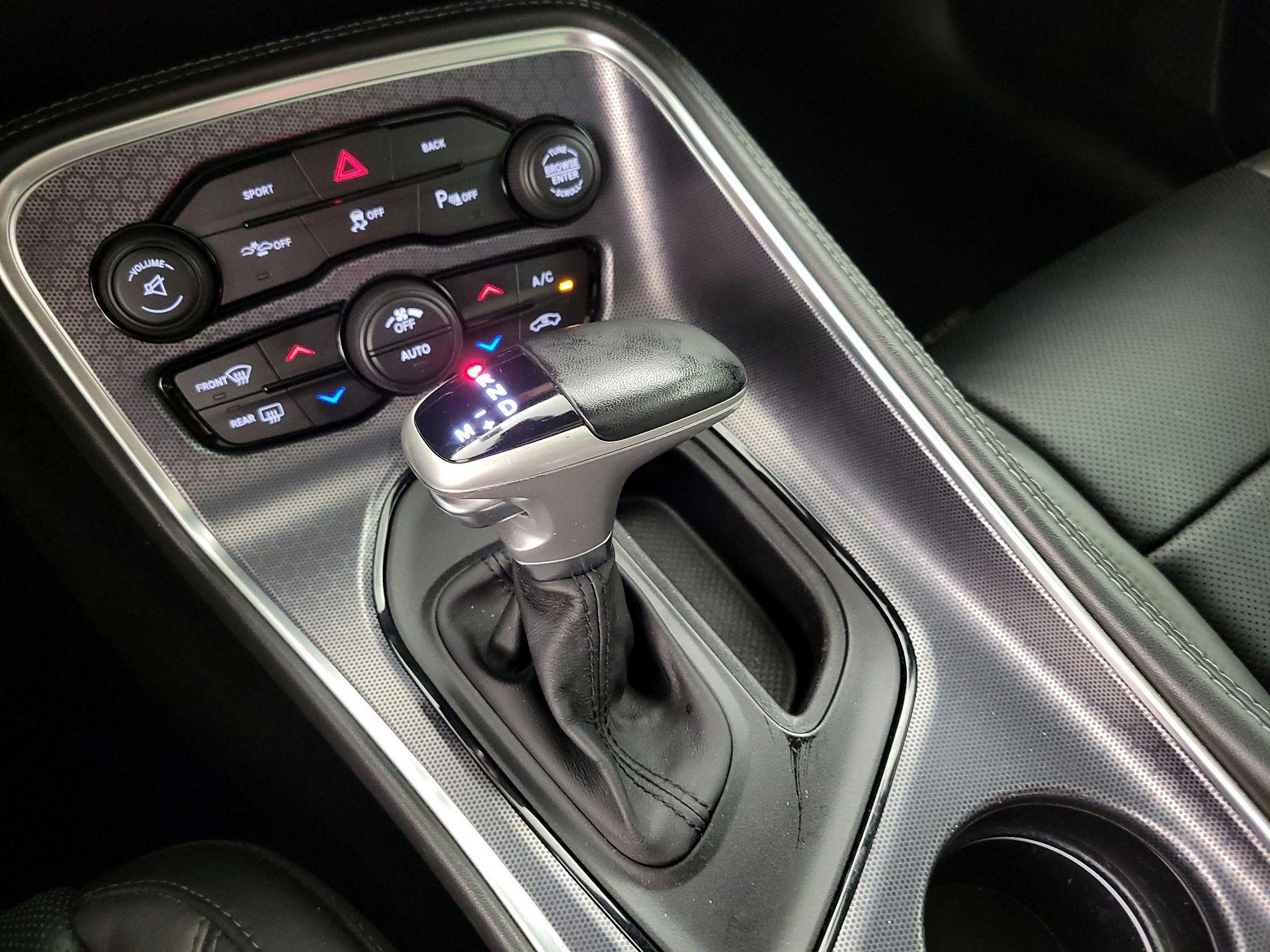 Thumbnail: 2015 Dodge Challenger - 18