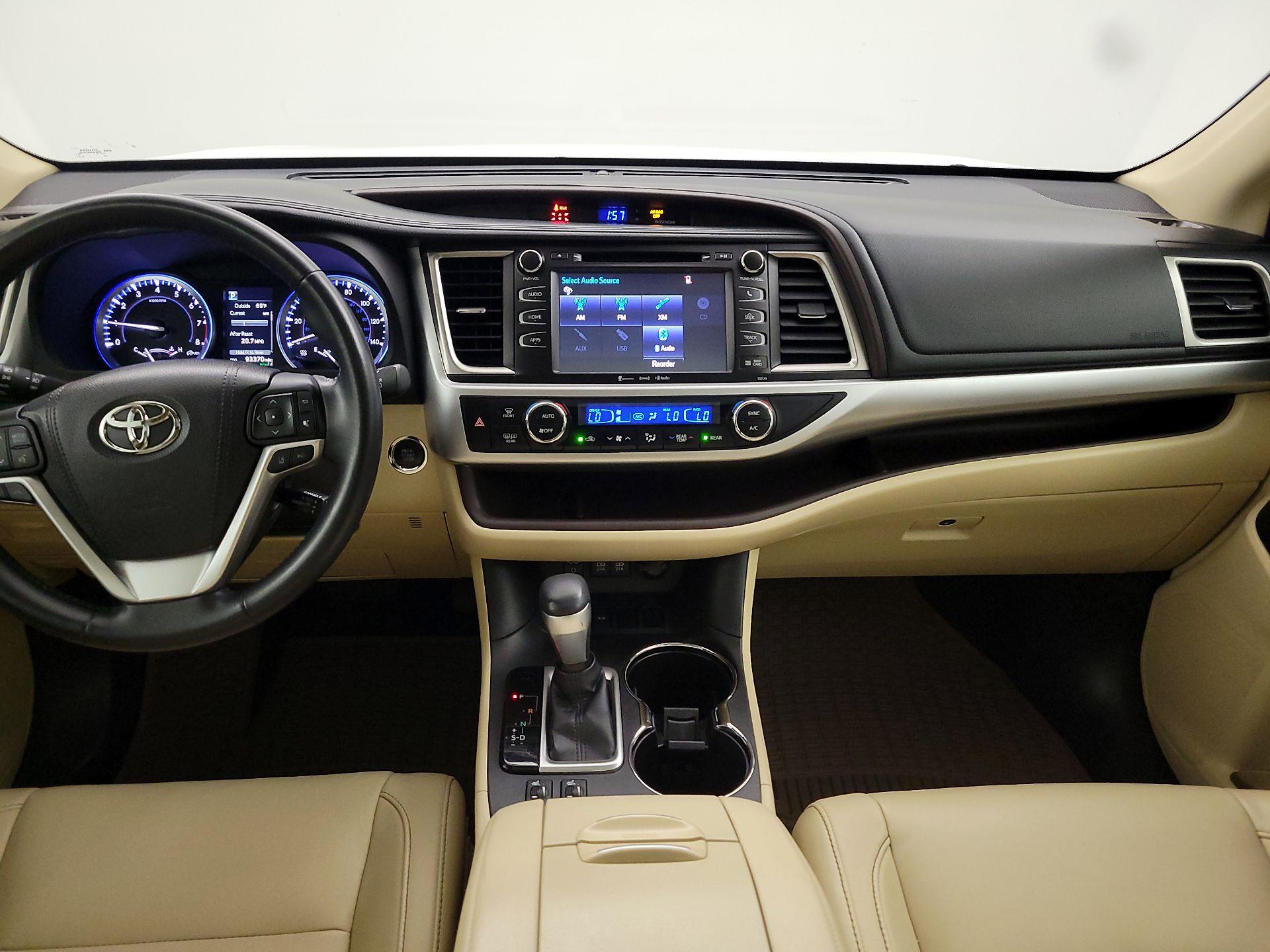 Thumbnail: 2017 Toyota Highlander - 9