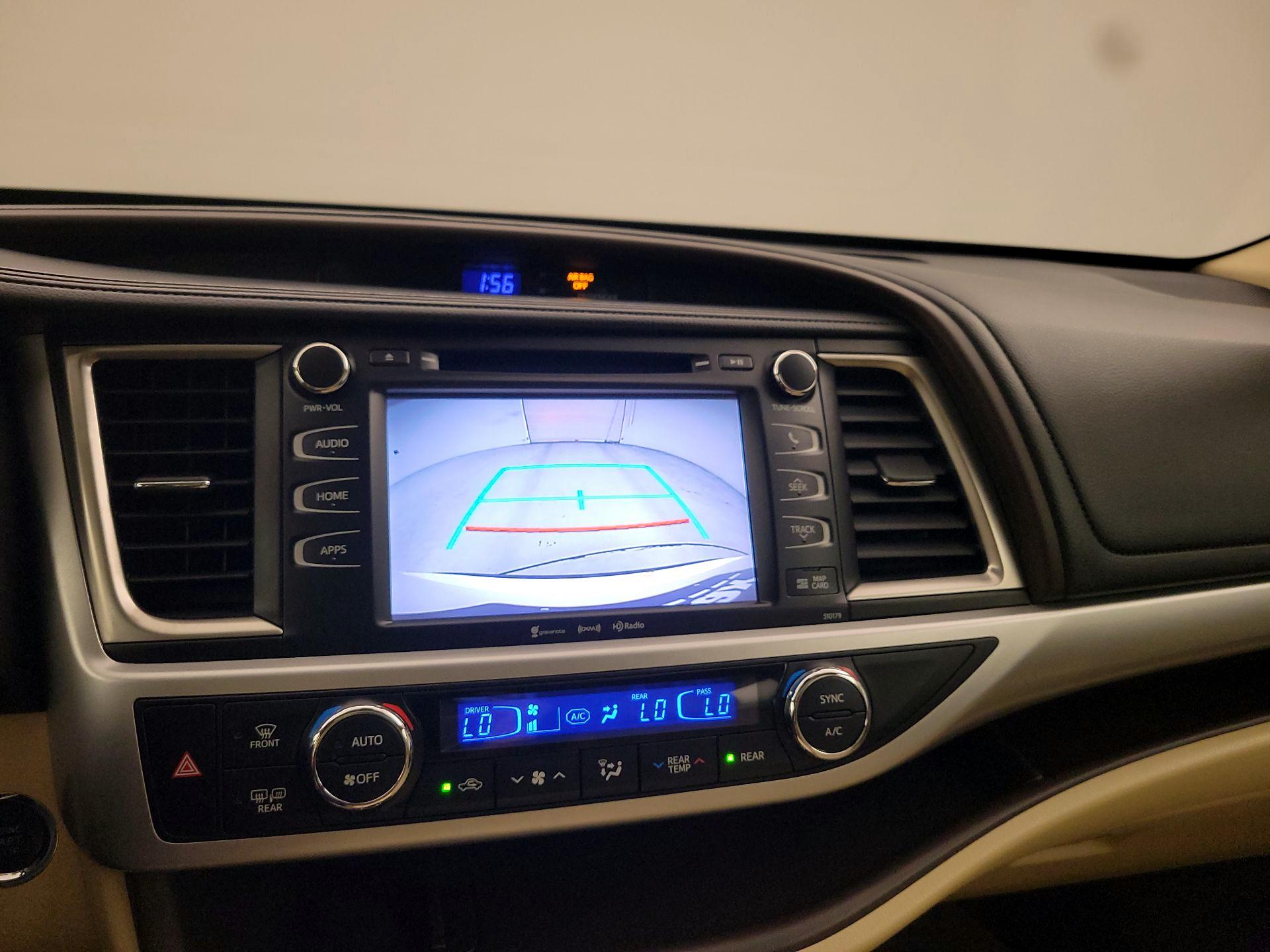 Thumbnail: 2017 Toyota Highlander - 14