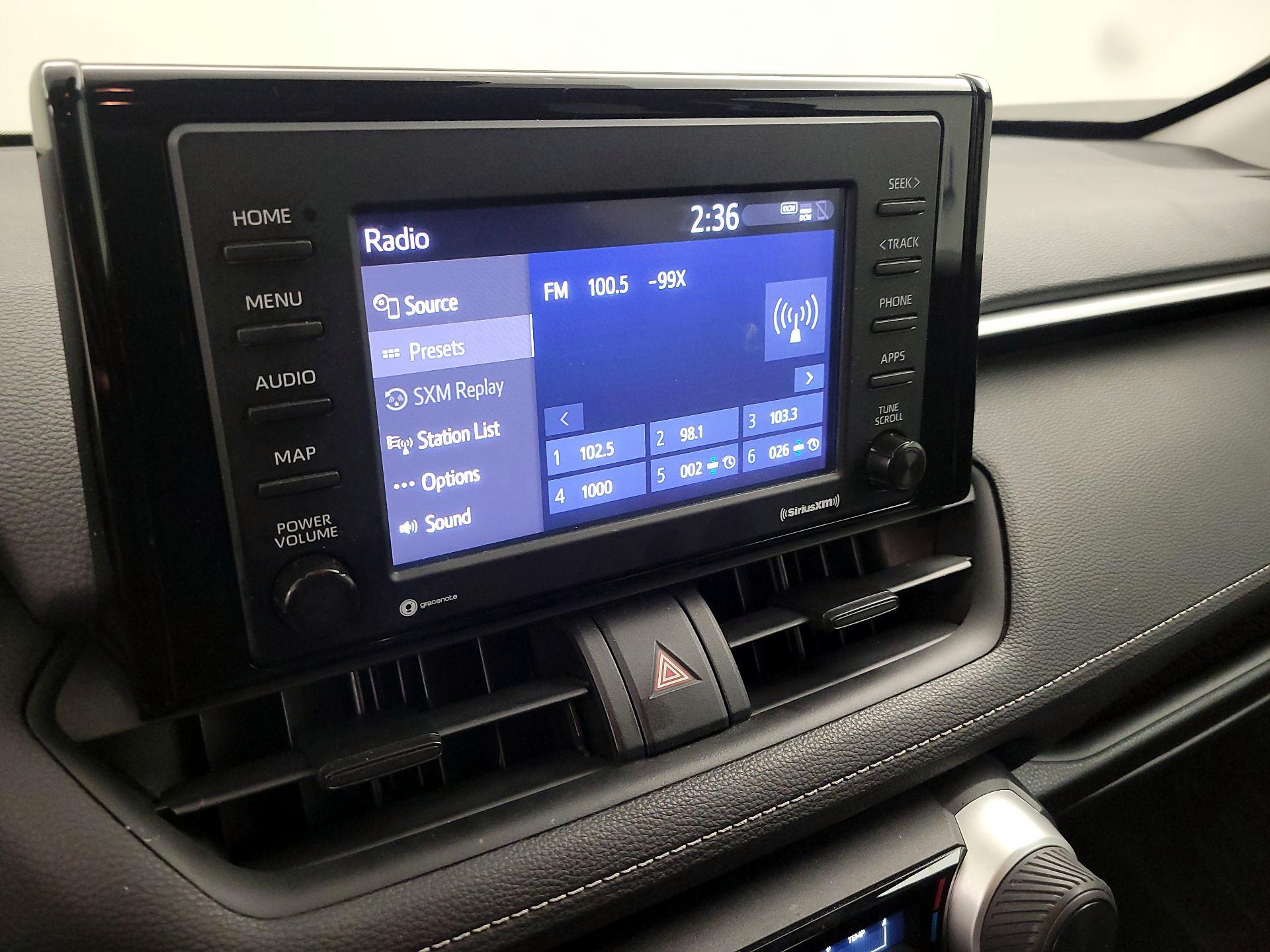 Thumbnail: 2020 Toyota RAV4 - 15