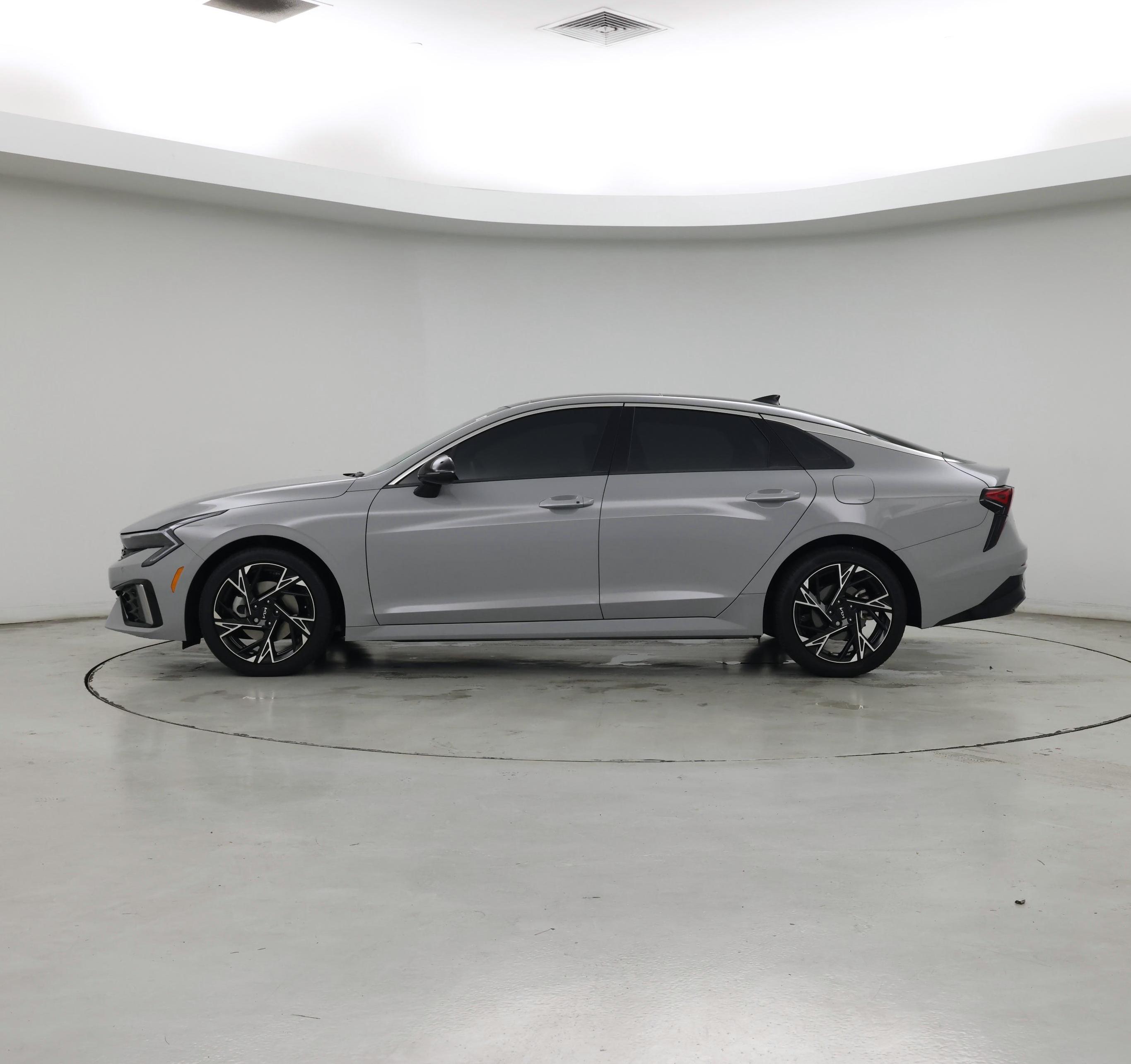 Thumbnail: 2025 Kia K5 - 3