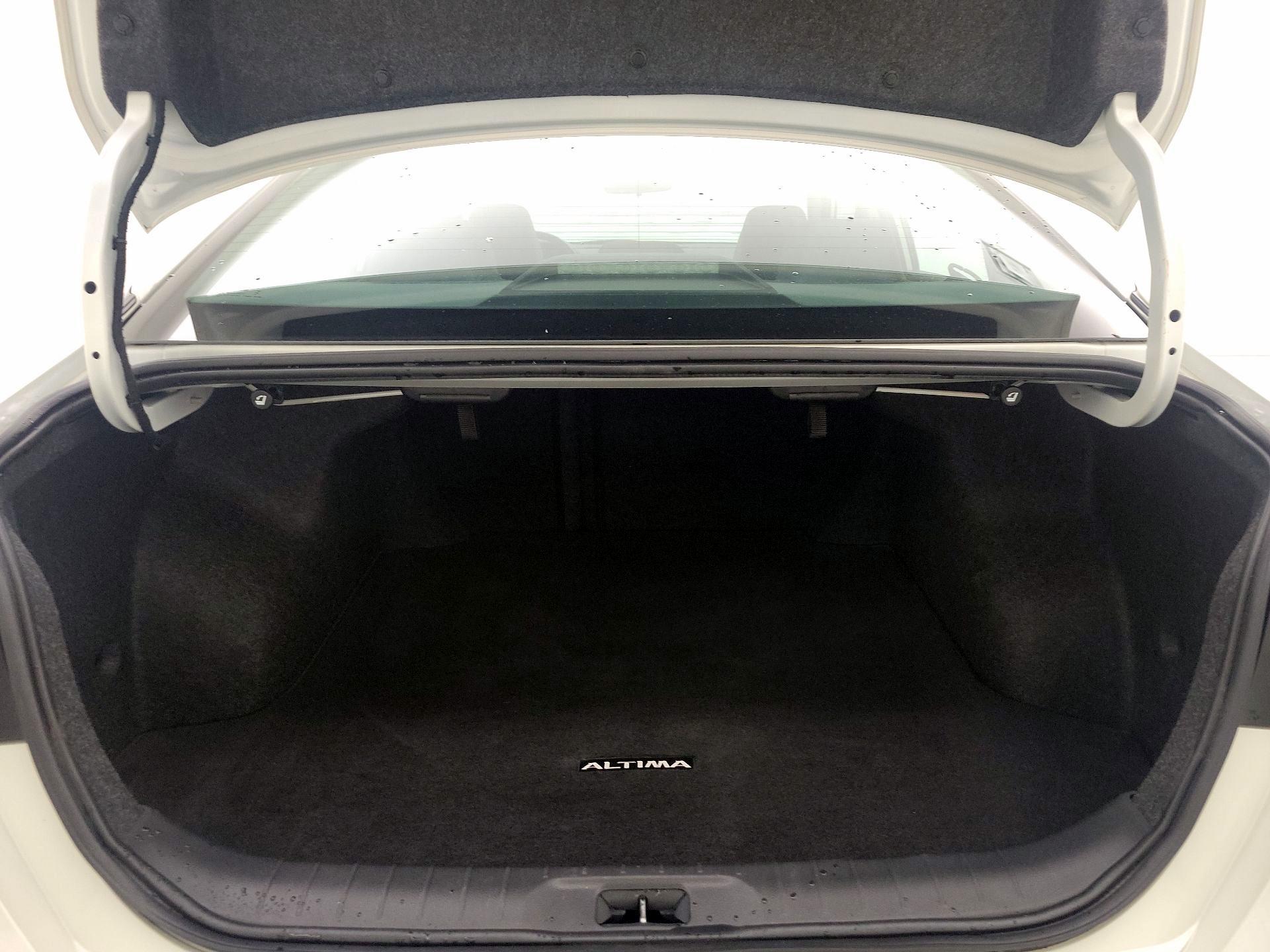 Thumbnail: 2023 Nissan Altima - 20