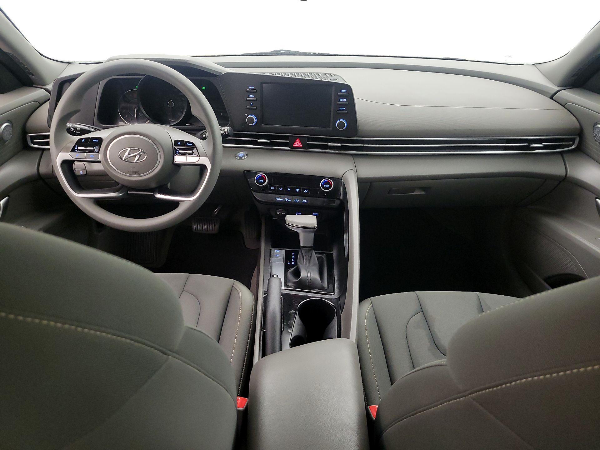 Thumbnail: 2023 Hyundai Elantra - 9