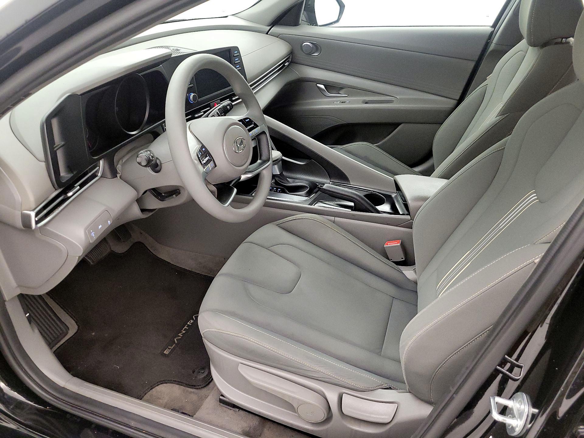 Thumbnail: 2023 Hyundai Elantra - 11