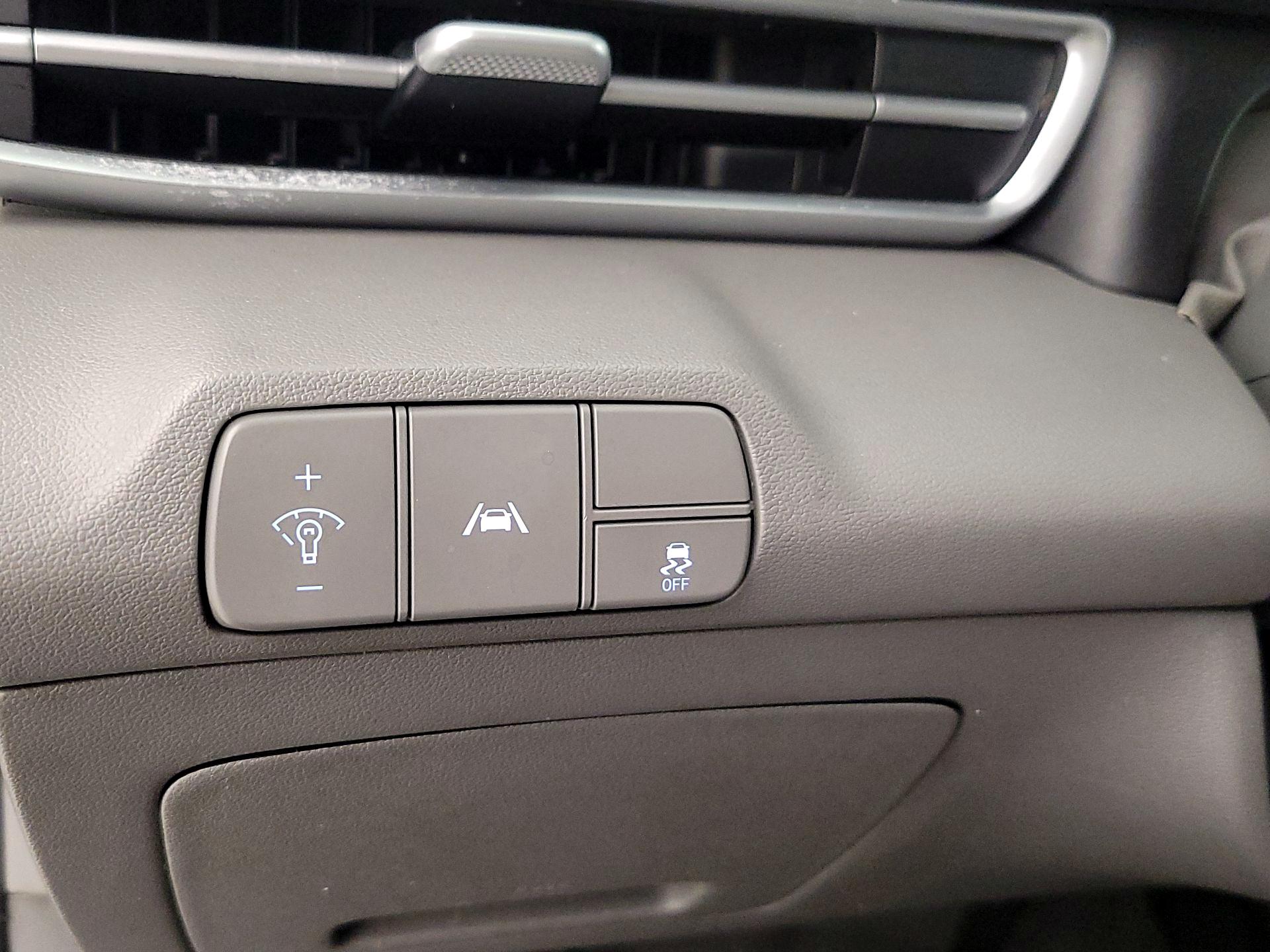 Thumbnail: 2023 Hyundai Elantra - 13