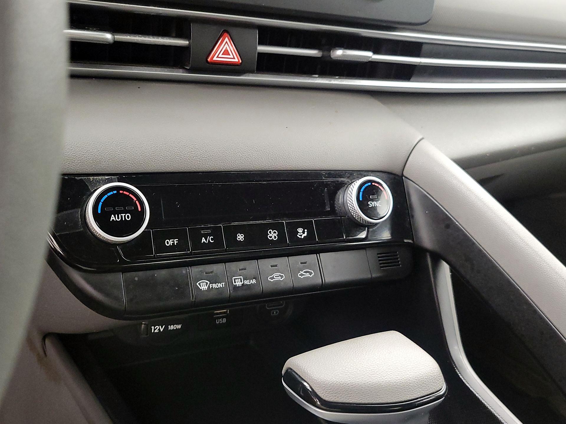 Thumbnail: 2023 Hyundai Elantra - 16