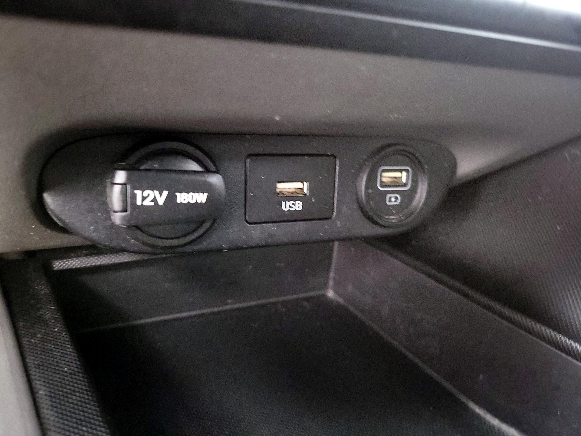 Thumbnail: 2023 Hyundai Elantra - 18