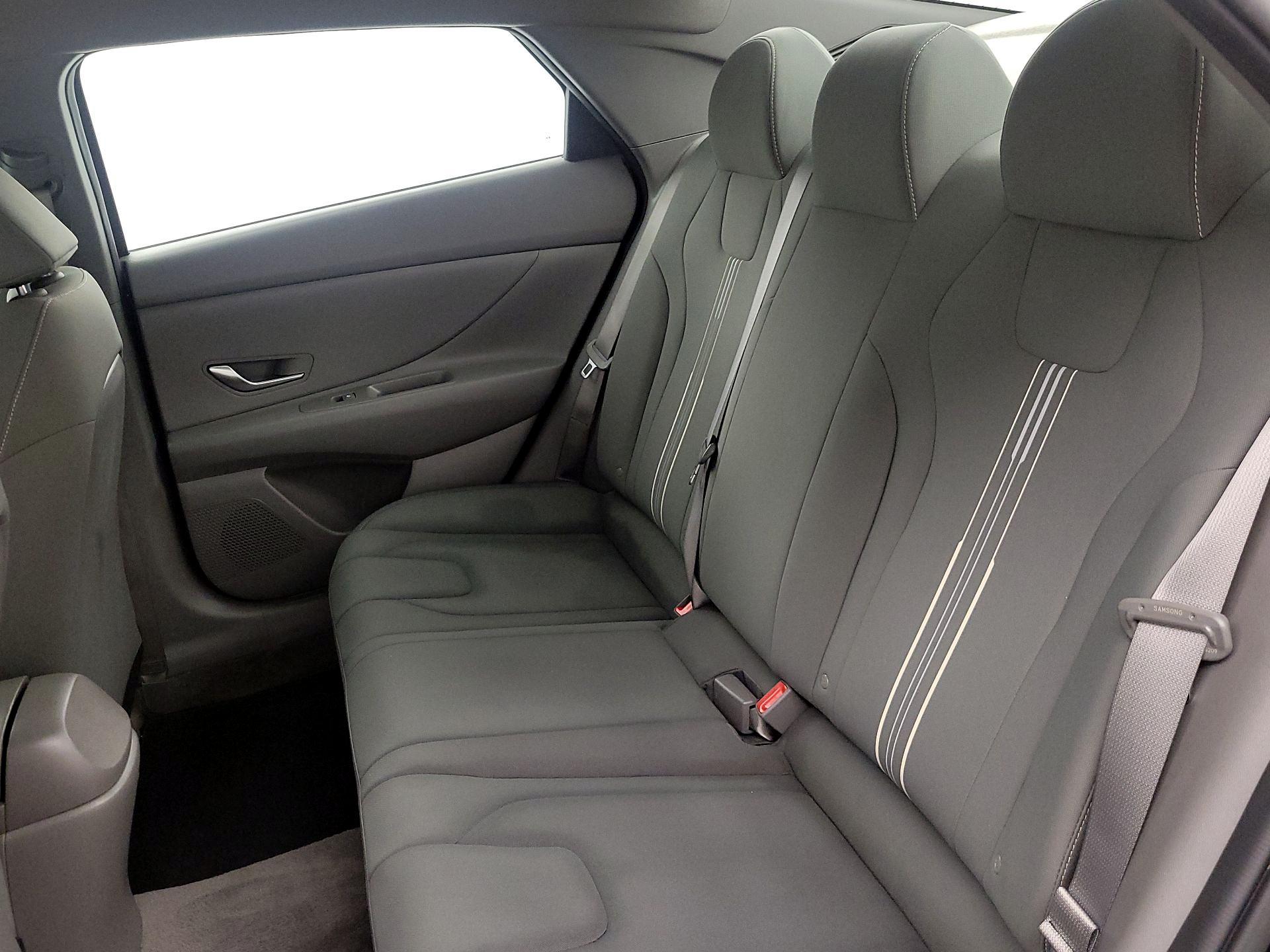 Thumbnail: 2023 Hyundai Elantra - 19