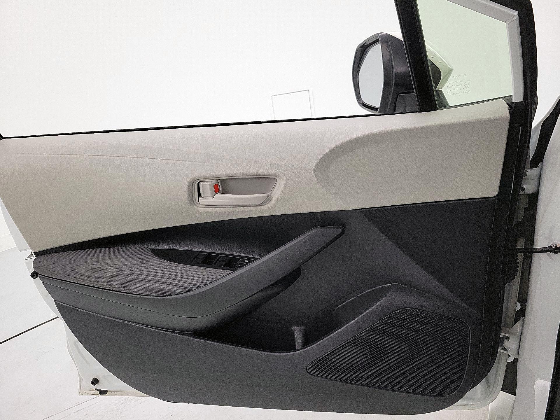 Thumbnail: 2023 Toyota Corolla - 12