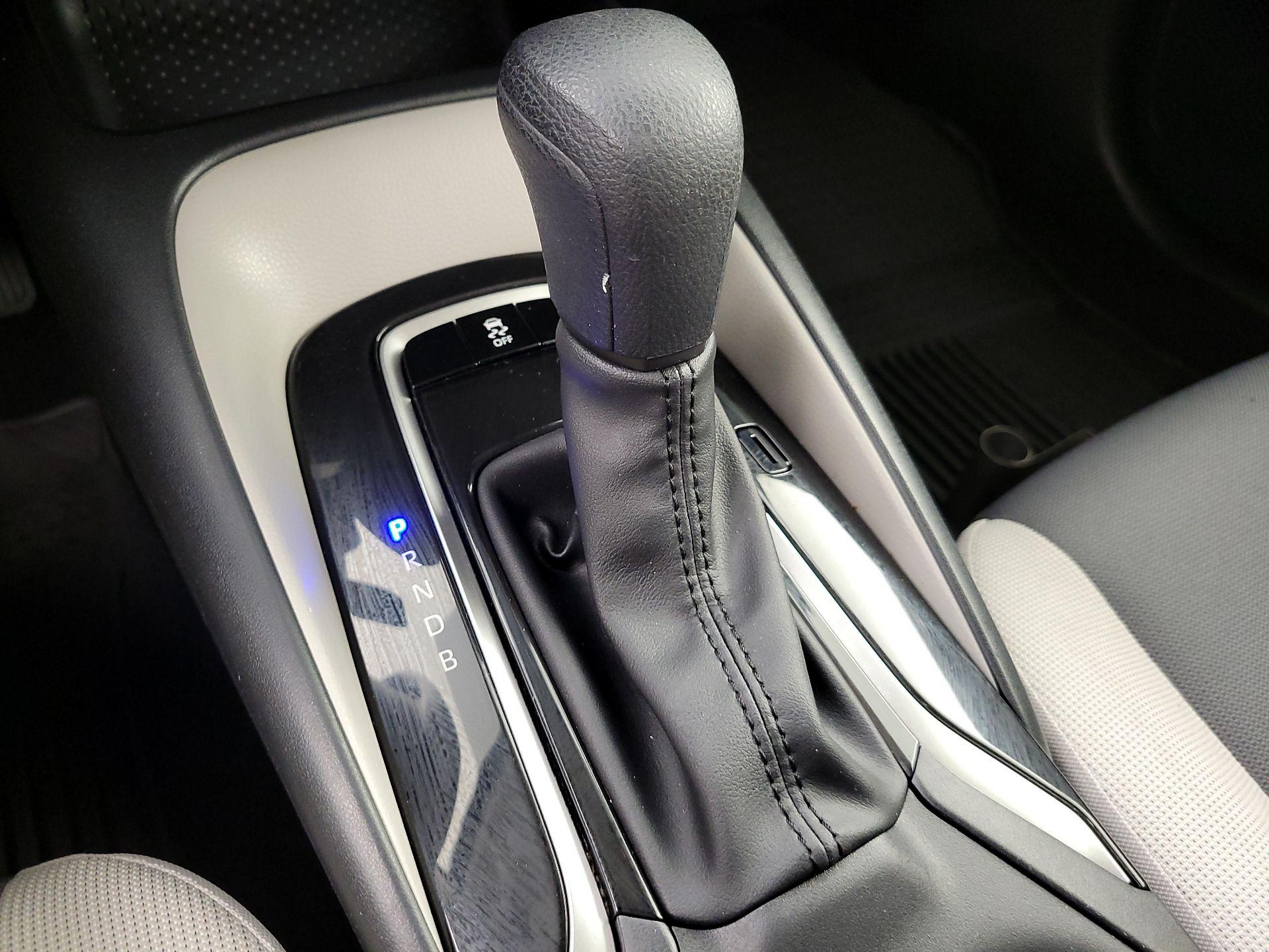 Thumbnail: 2023 Toyota Corolla - 18