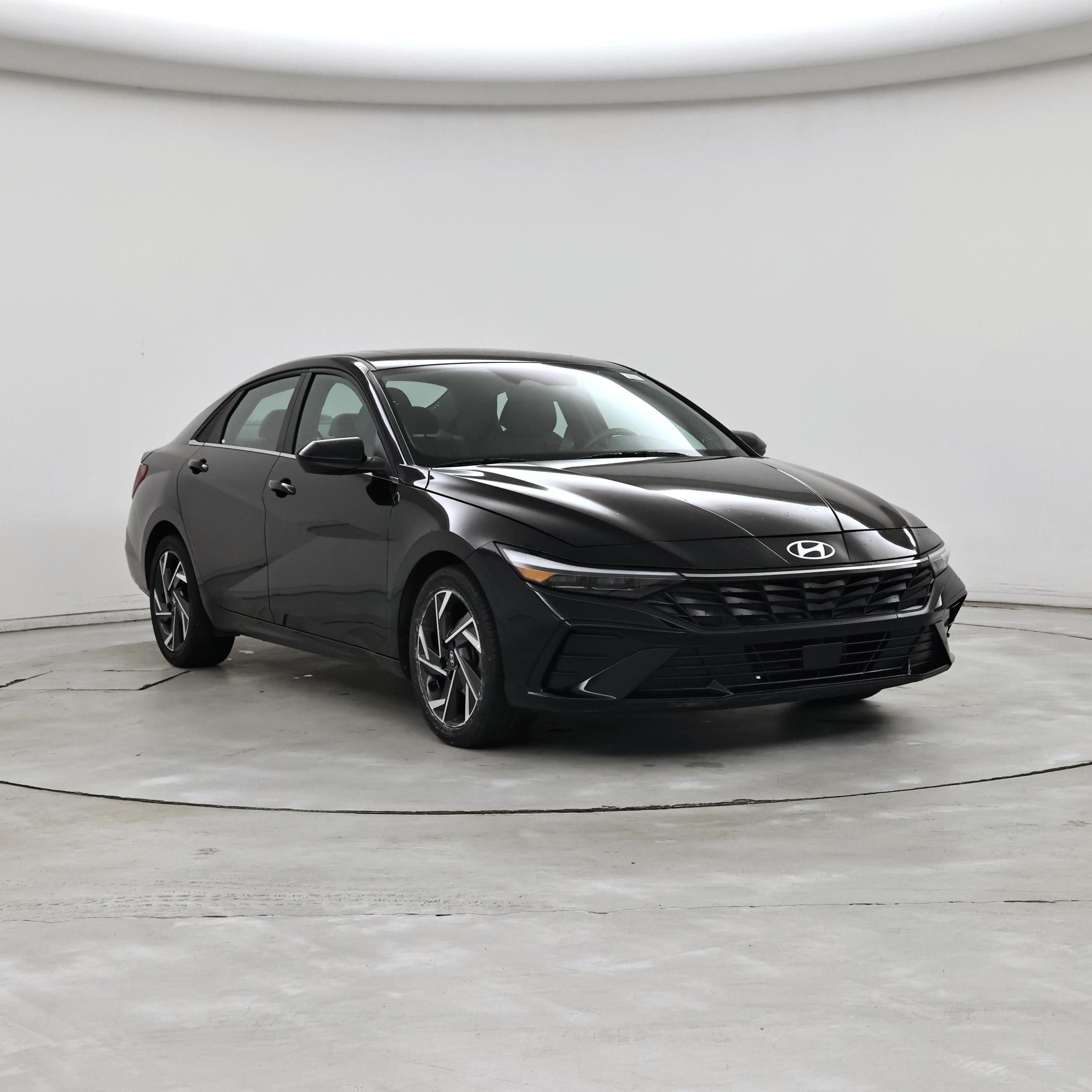 Black 2025 Hyundai Elantra Sedan Front-Wheel Drive Automatic