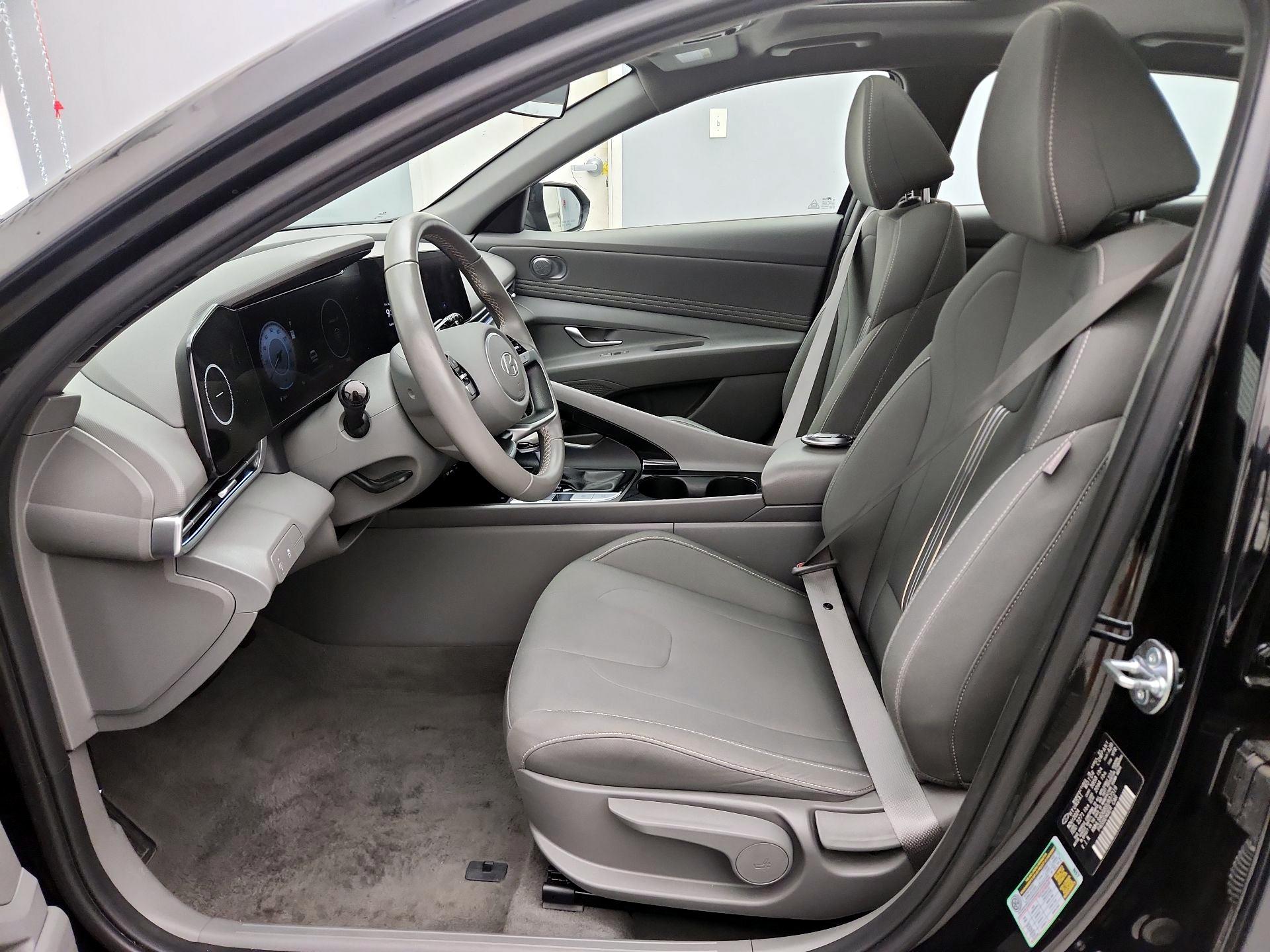 Thumbnail: 2025 Hyundai Elantra - 11