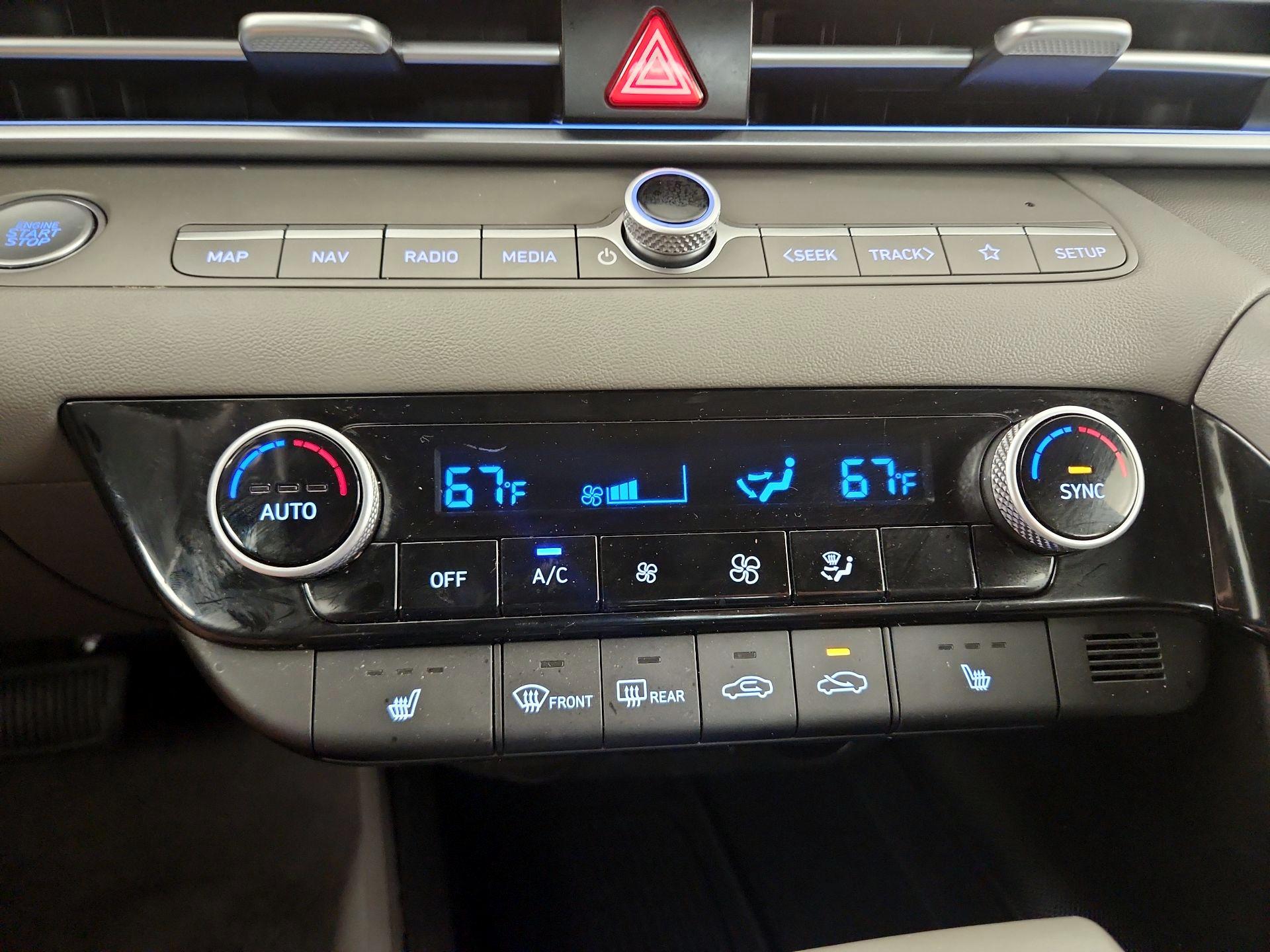 Thumbnail: 2025 Hyundai Elantra - 17