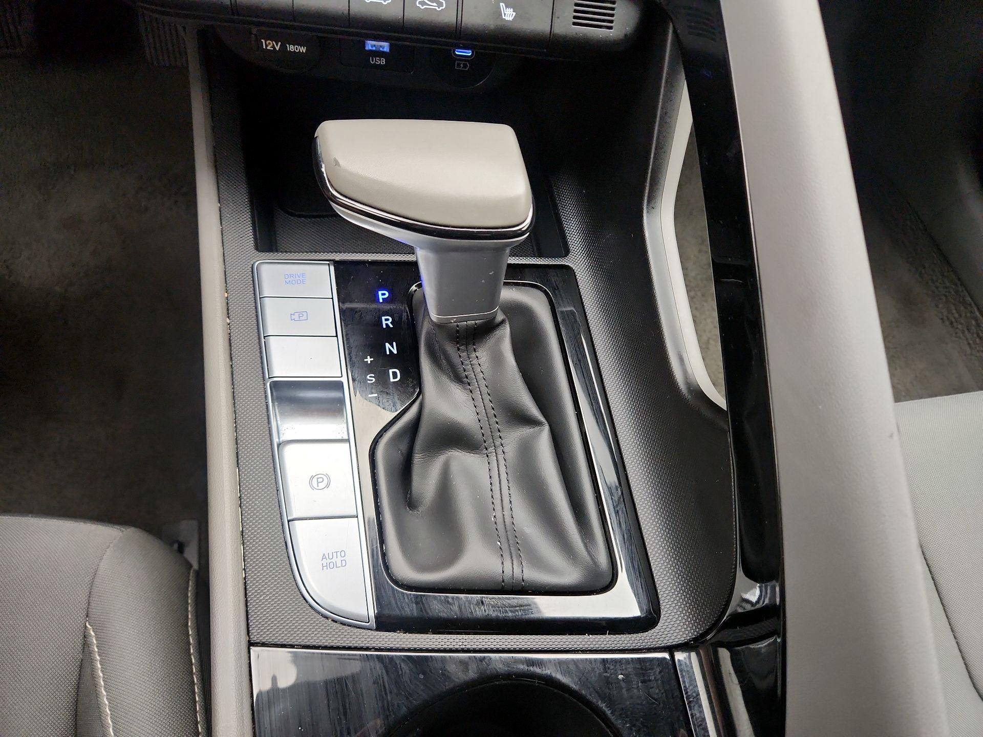 Thumbnail: 2025 Hyundai Elantra - 18