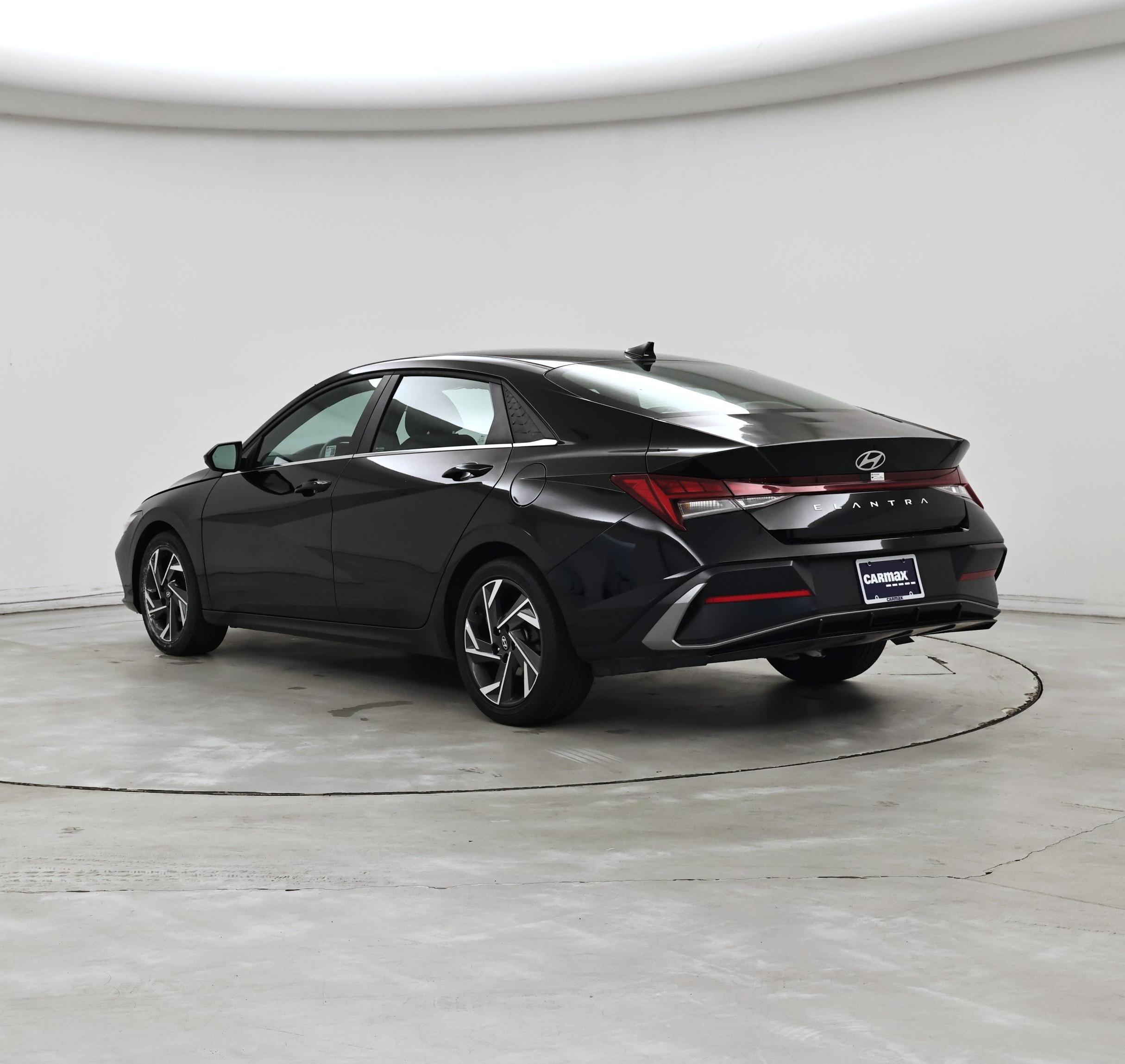 Thumbnail: 2025 Hyundai Elantra - 2