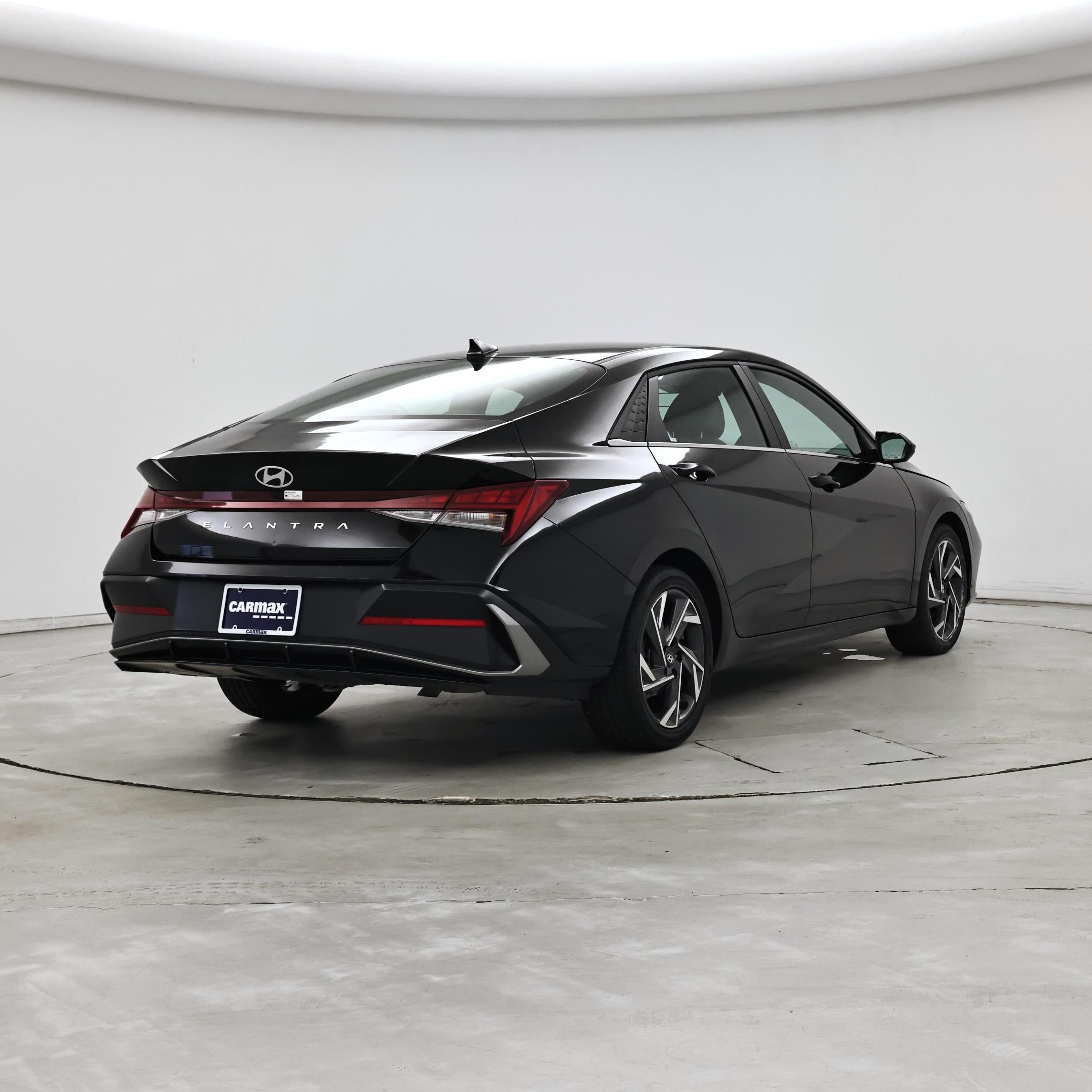 Thumbnail: 2025 Hyundai Elantra - 8