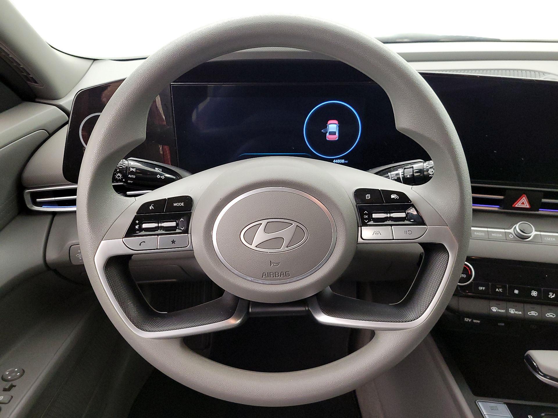 Thumbnail: 2024 Hyundai Elantra - 10