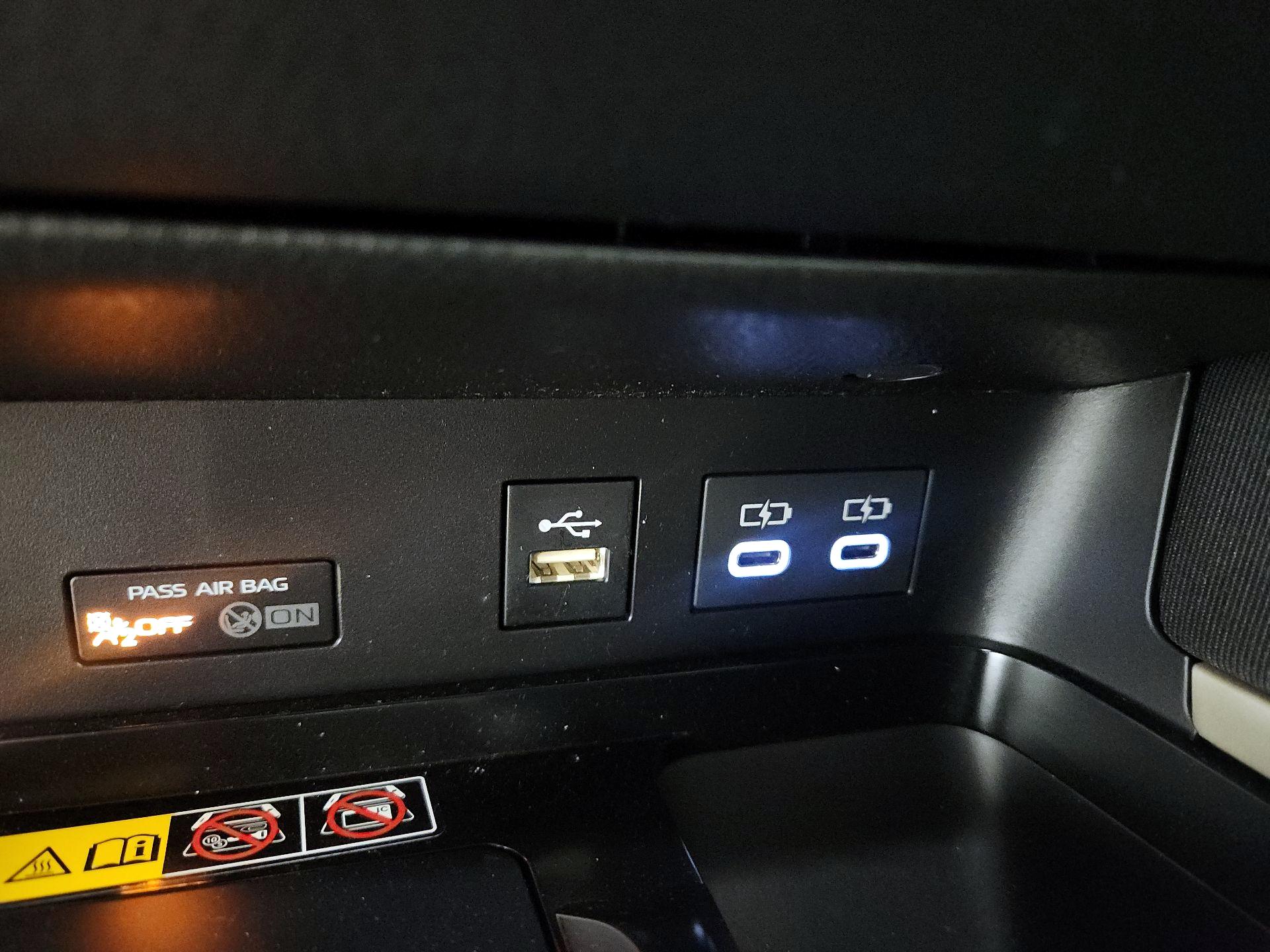 Thumbnail: 2025 Toyota Camry - 18