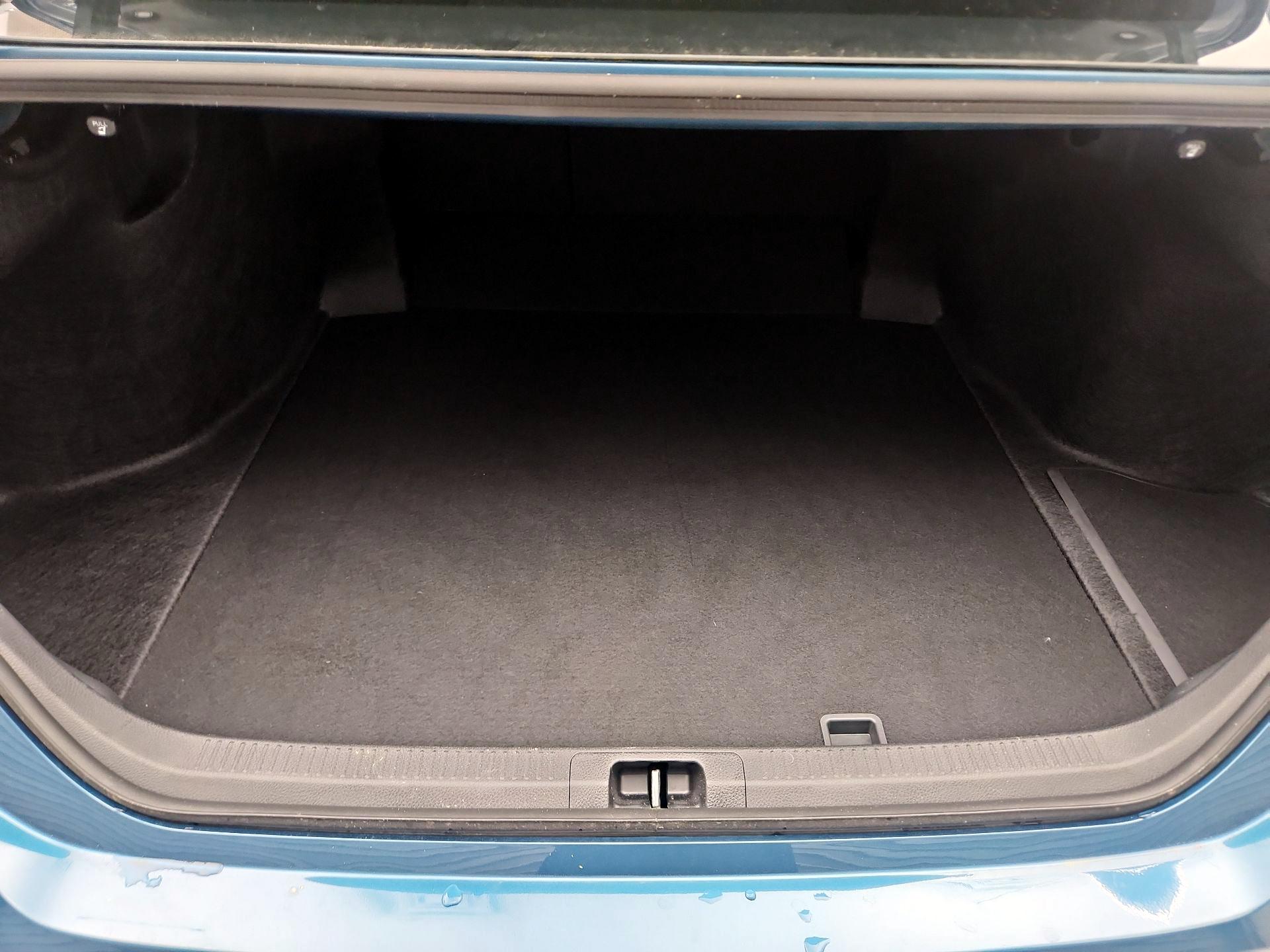 Thumbnail: 2025 Toyota Camry - 20