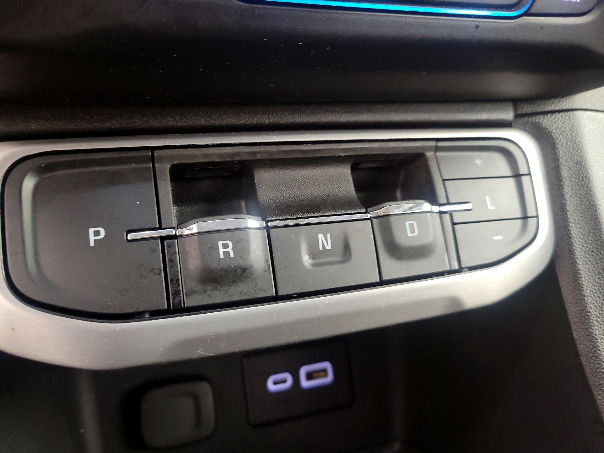 Thumbnail: 2022 GMC Acadia - 17