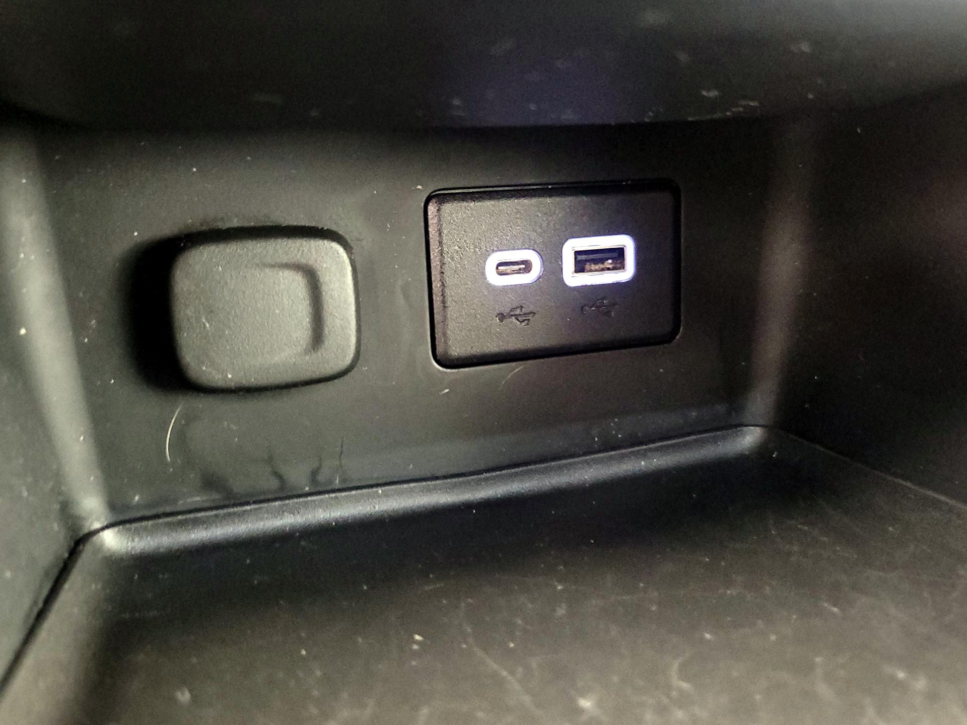 Thumbnail: 2022 GMC Acadia - 18