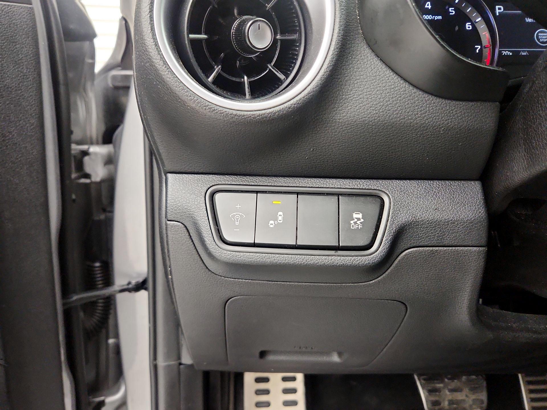 Thumbnail: 2023 Kia Forte - 13