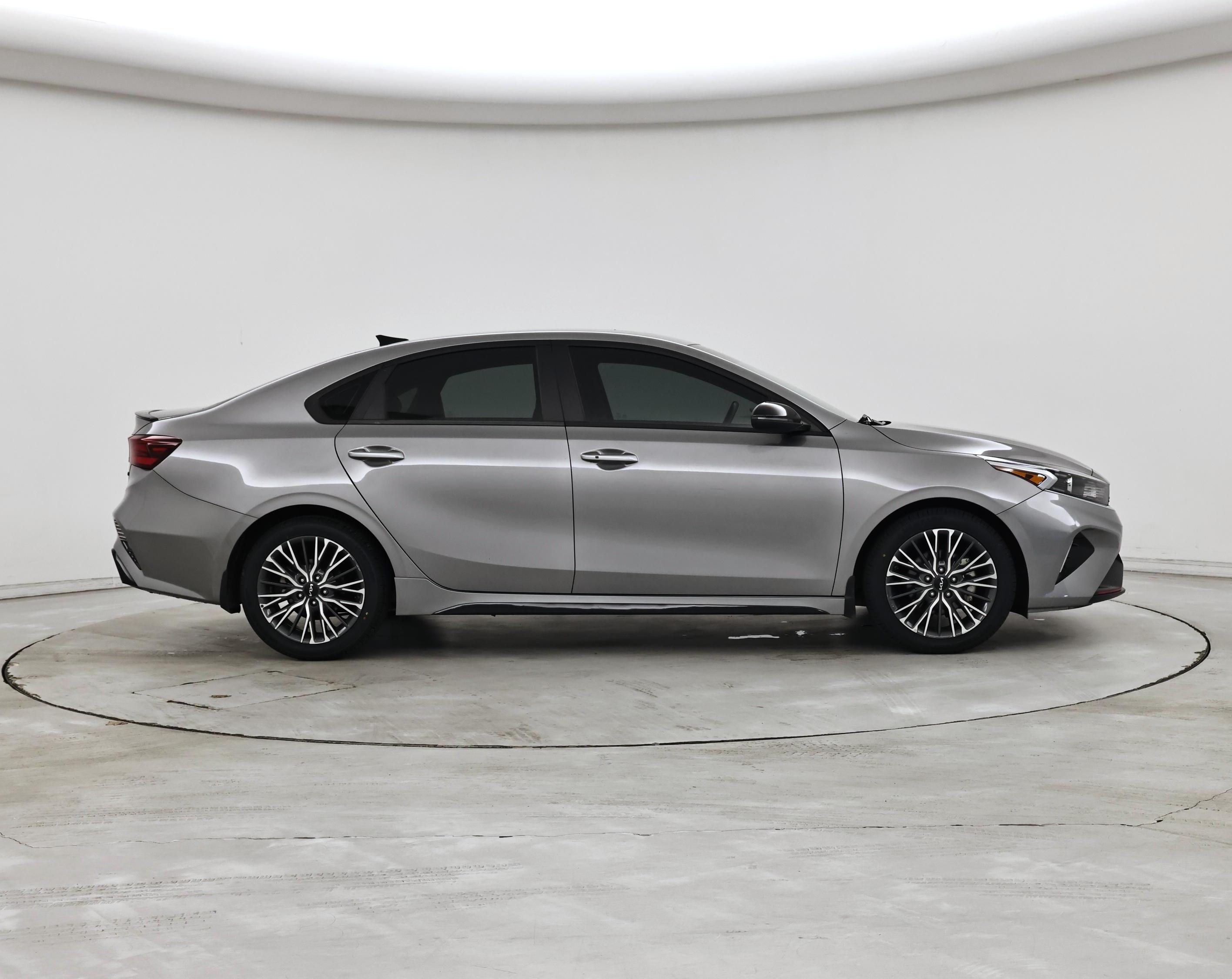 Thumbnail: 2023 Kia Forte - 7