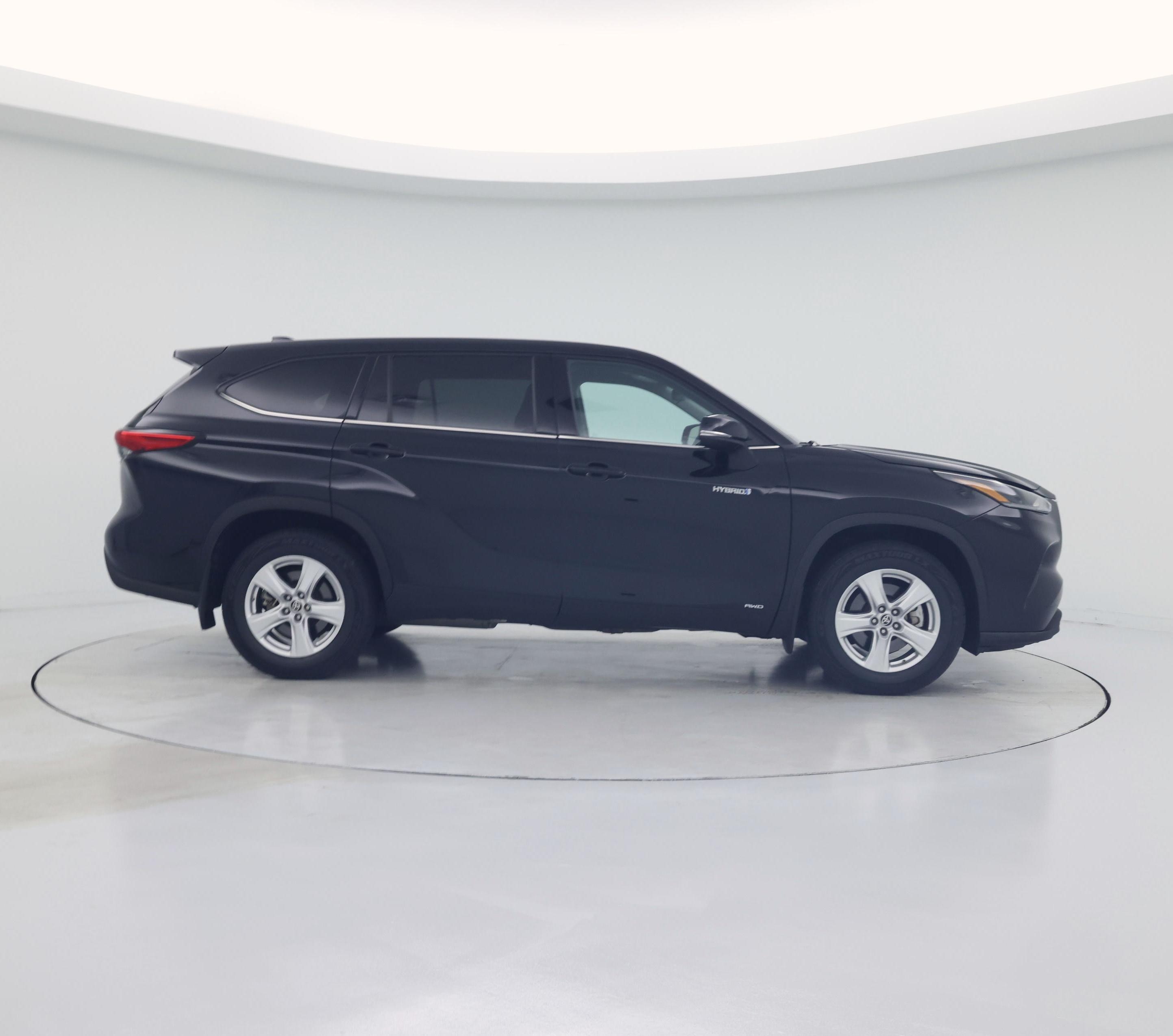 Thumbnail: 2021 Toyota Highlander - 7
