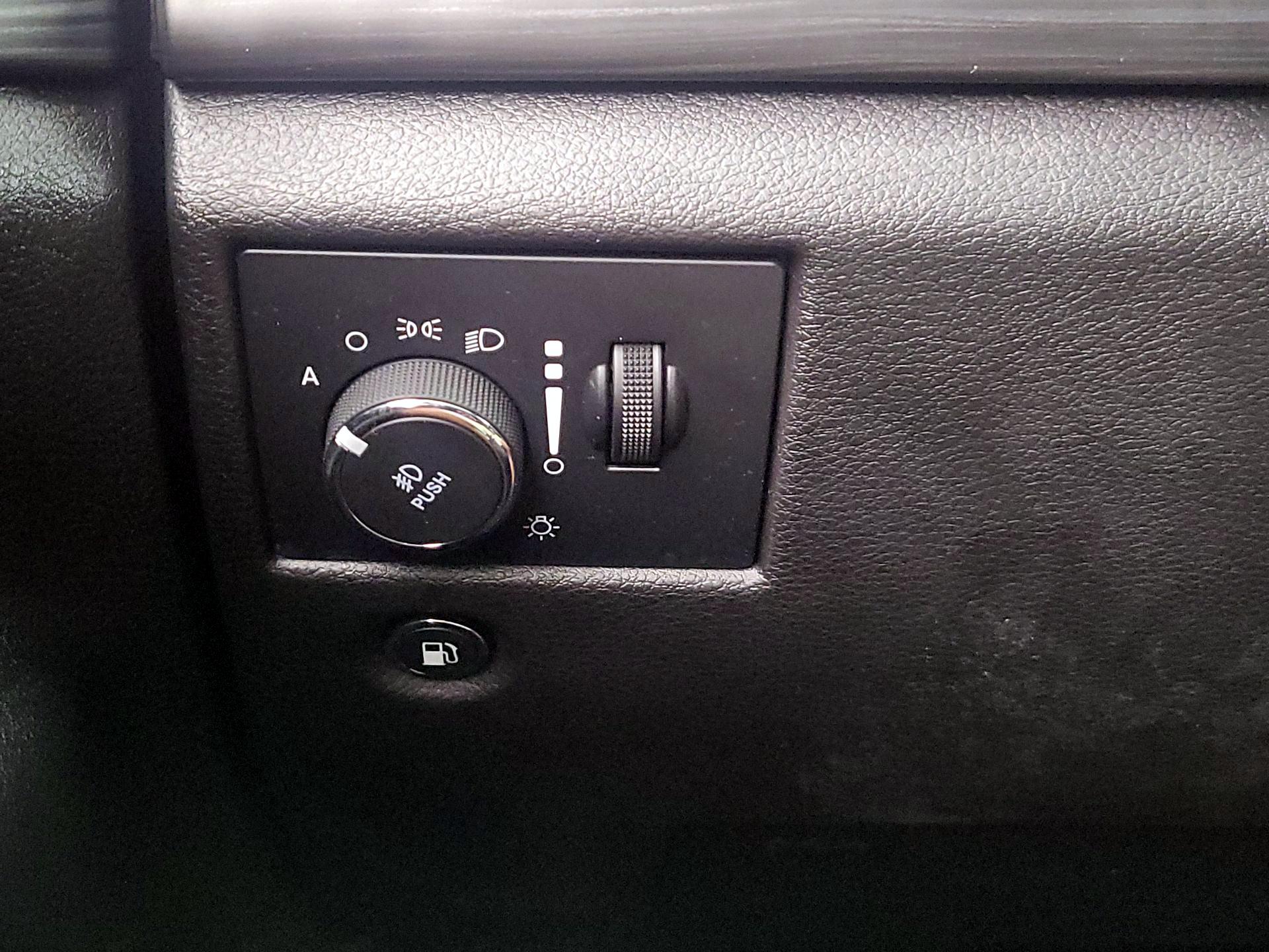 Thumbnail: 2021 Jeep Grand Cherokee - 13