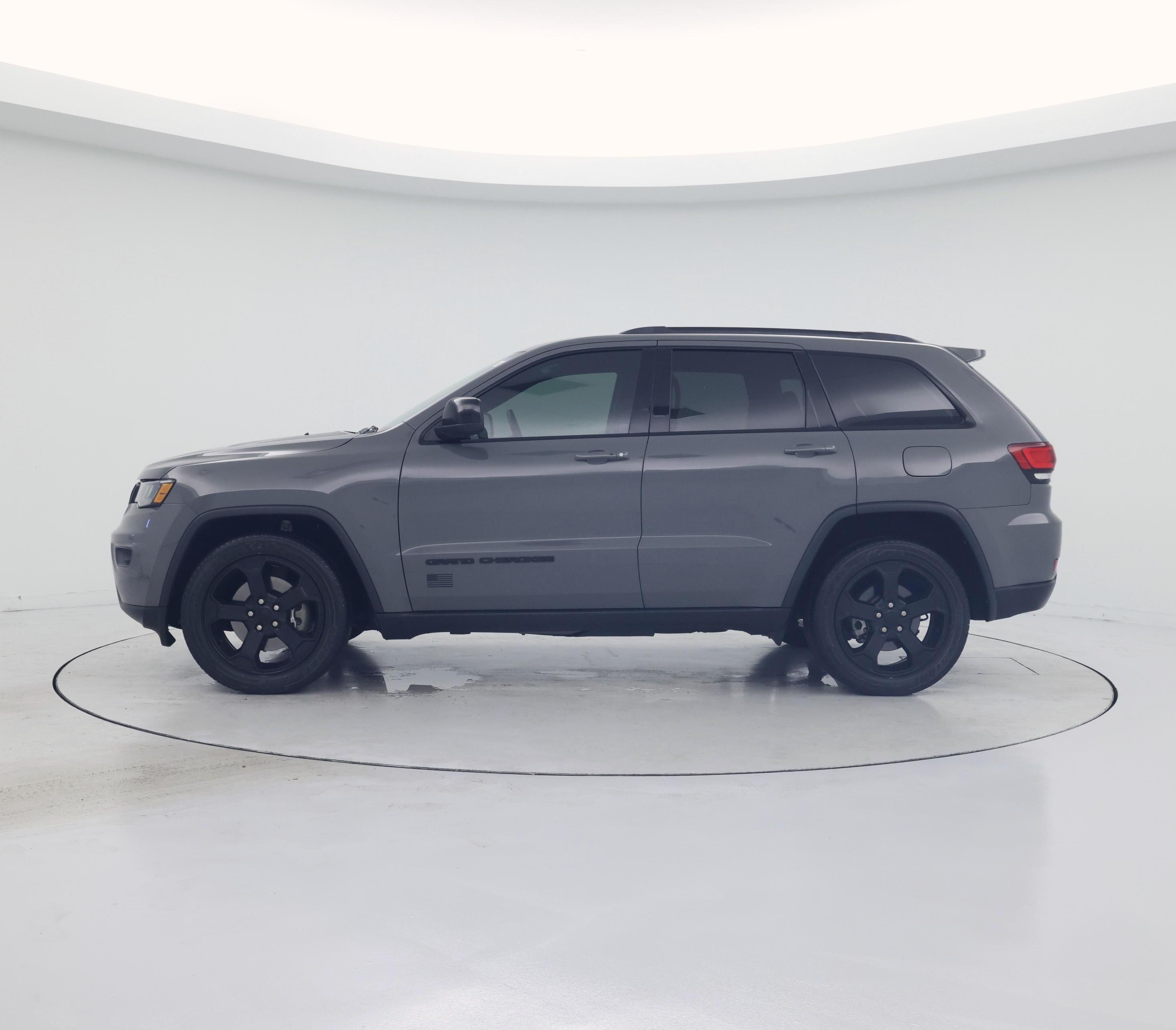 Thumbnail: 2021 Jeep Grand Cherokee - 3