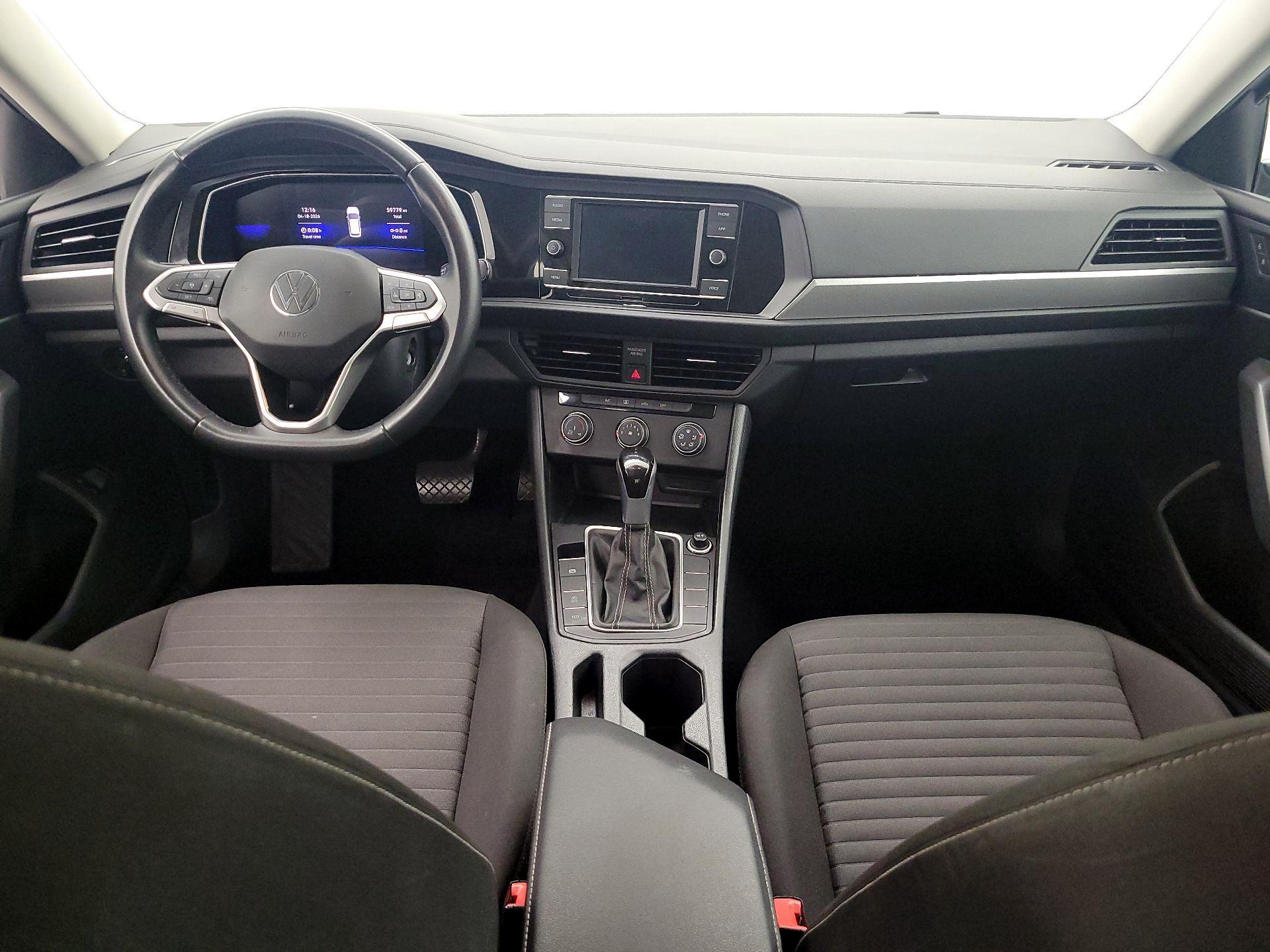 Thumbnail: 2024 Volkswagen Jetta - 9