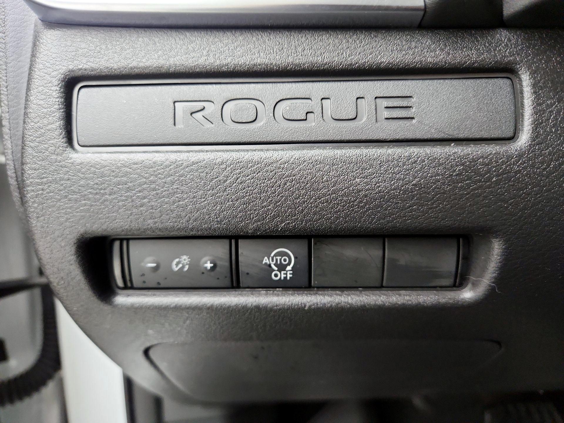 Thumbnail: 2023 Nissan Rogue - 13