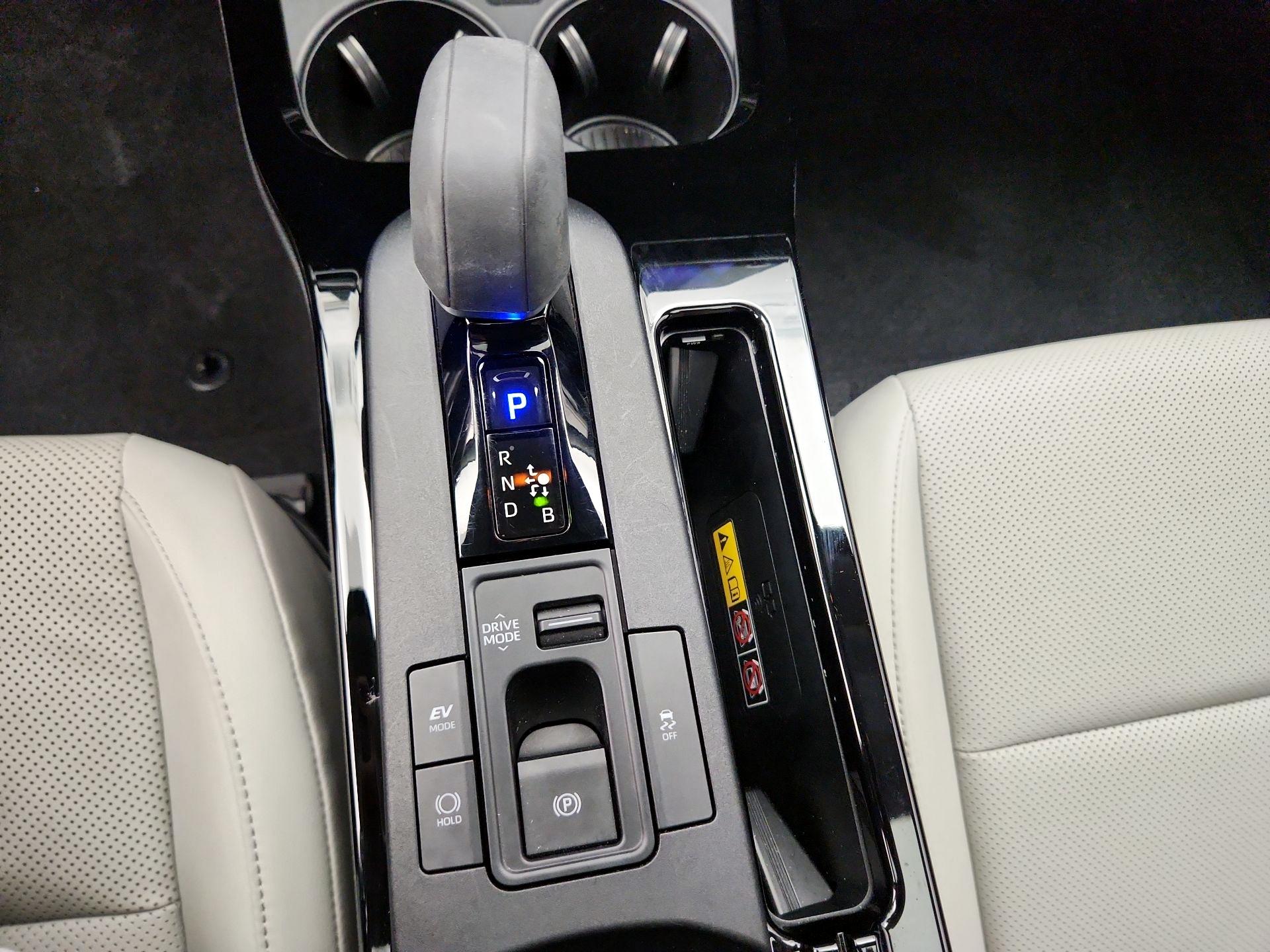 Thumbnail: 2024 Toyota Prius - 17
