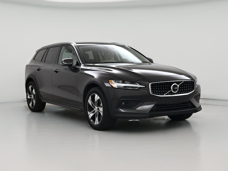 2023 Volvo V60 Cross Country B5 Plus
