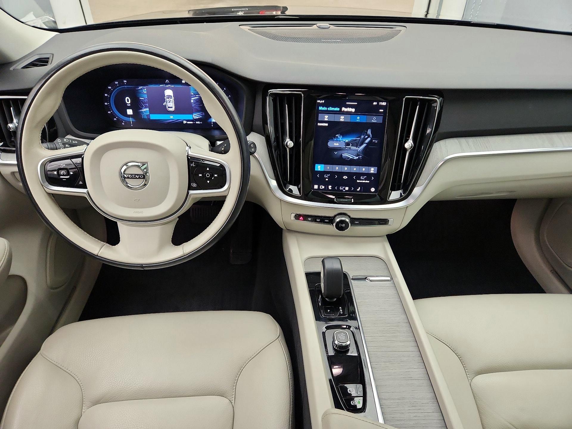 Thumbnail: 2023 Volvo S60 - 9