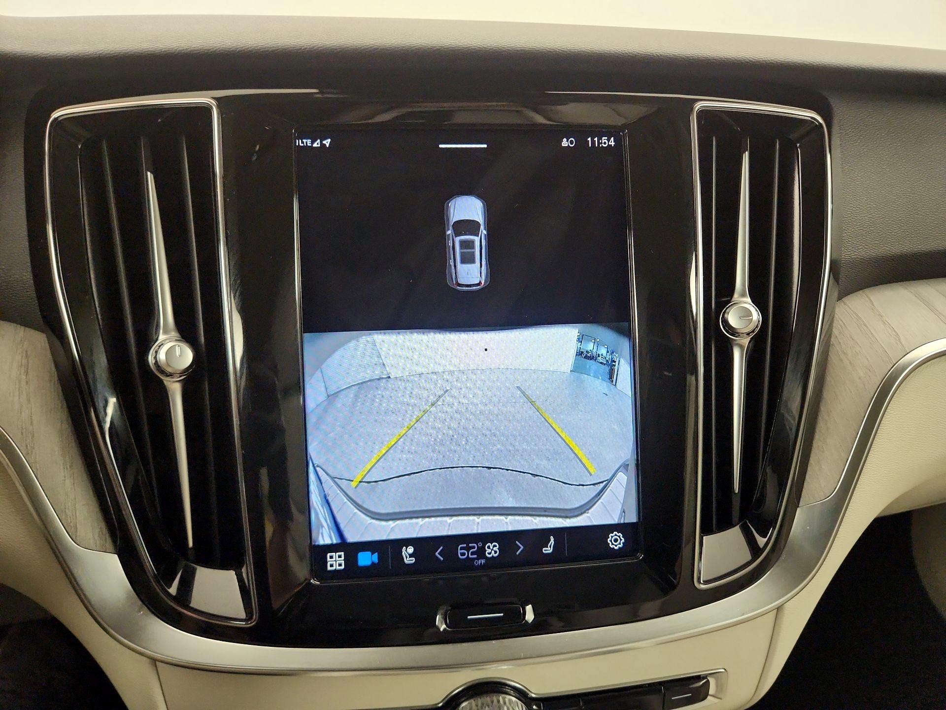 Thumbnail: 2023 Volvo S60 - 15