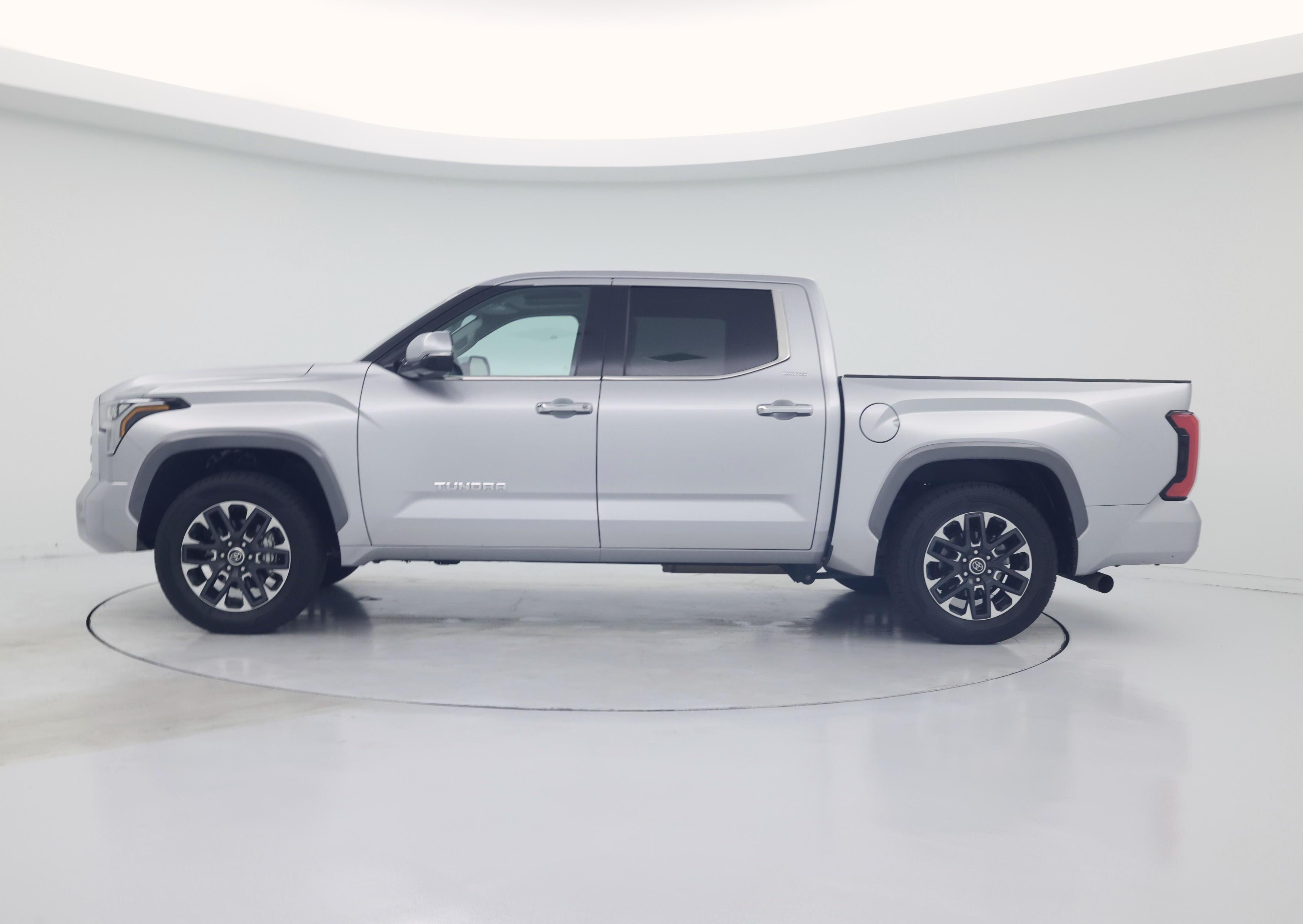 Thumbnail: 2023 Toyota Tundra - 3