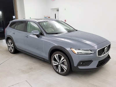 2023 Volvo V60 Cross Country B5 Plus
