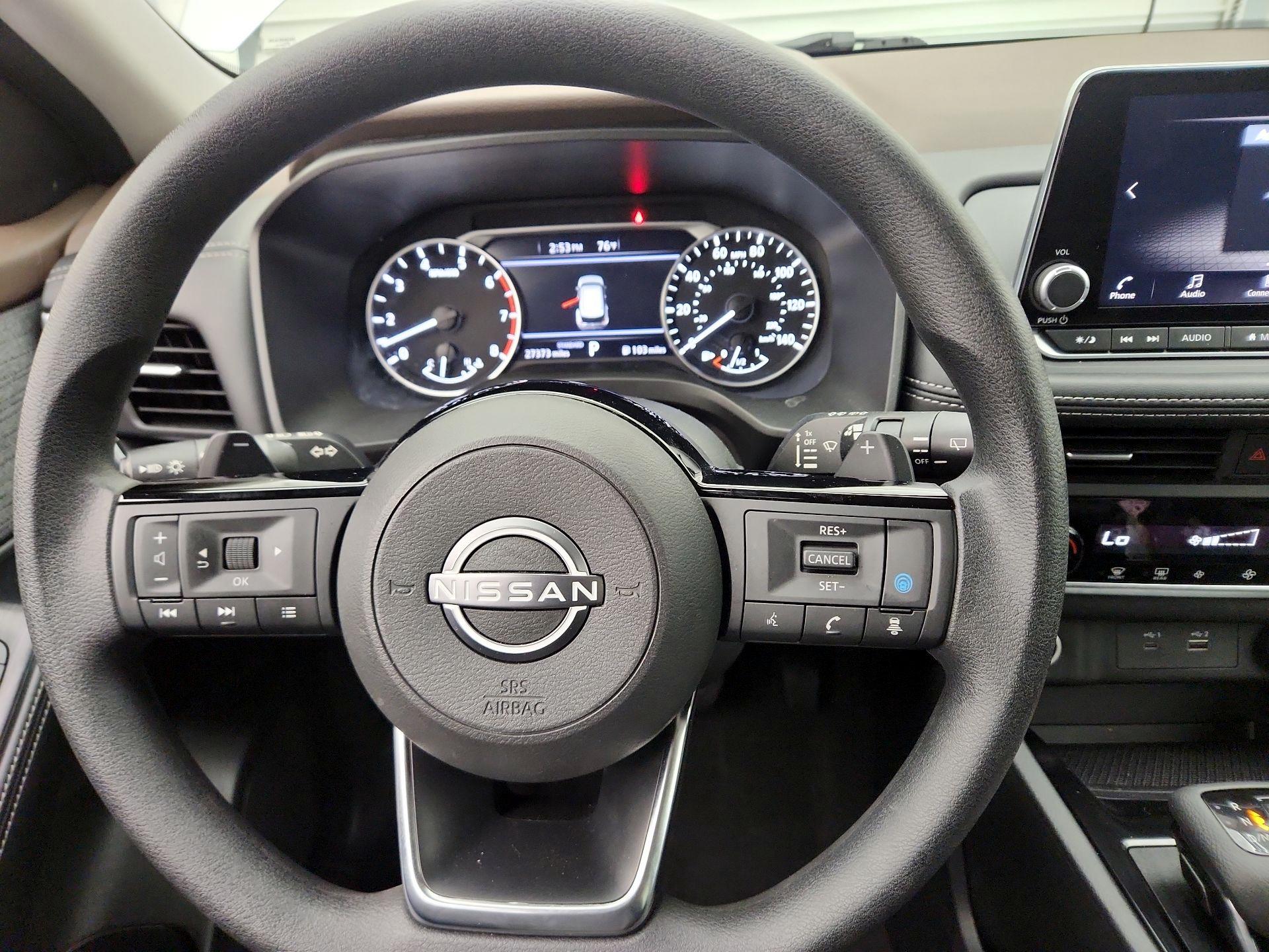 Thumbnail: 2023 Nissan Rogue - 10