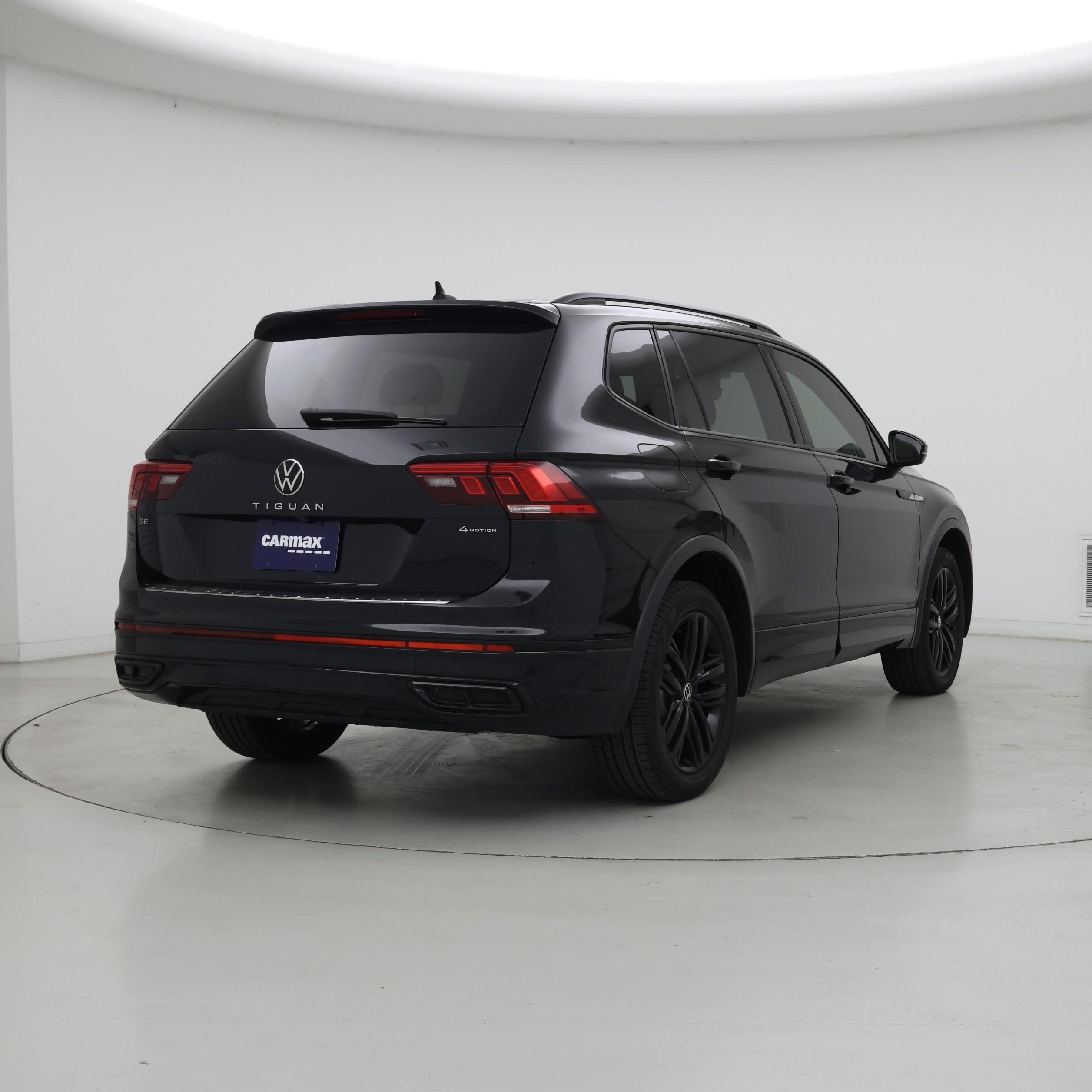 Thumbnail: 2022 Volkswagen Tiguan - 8