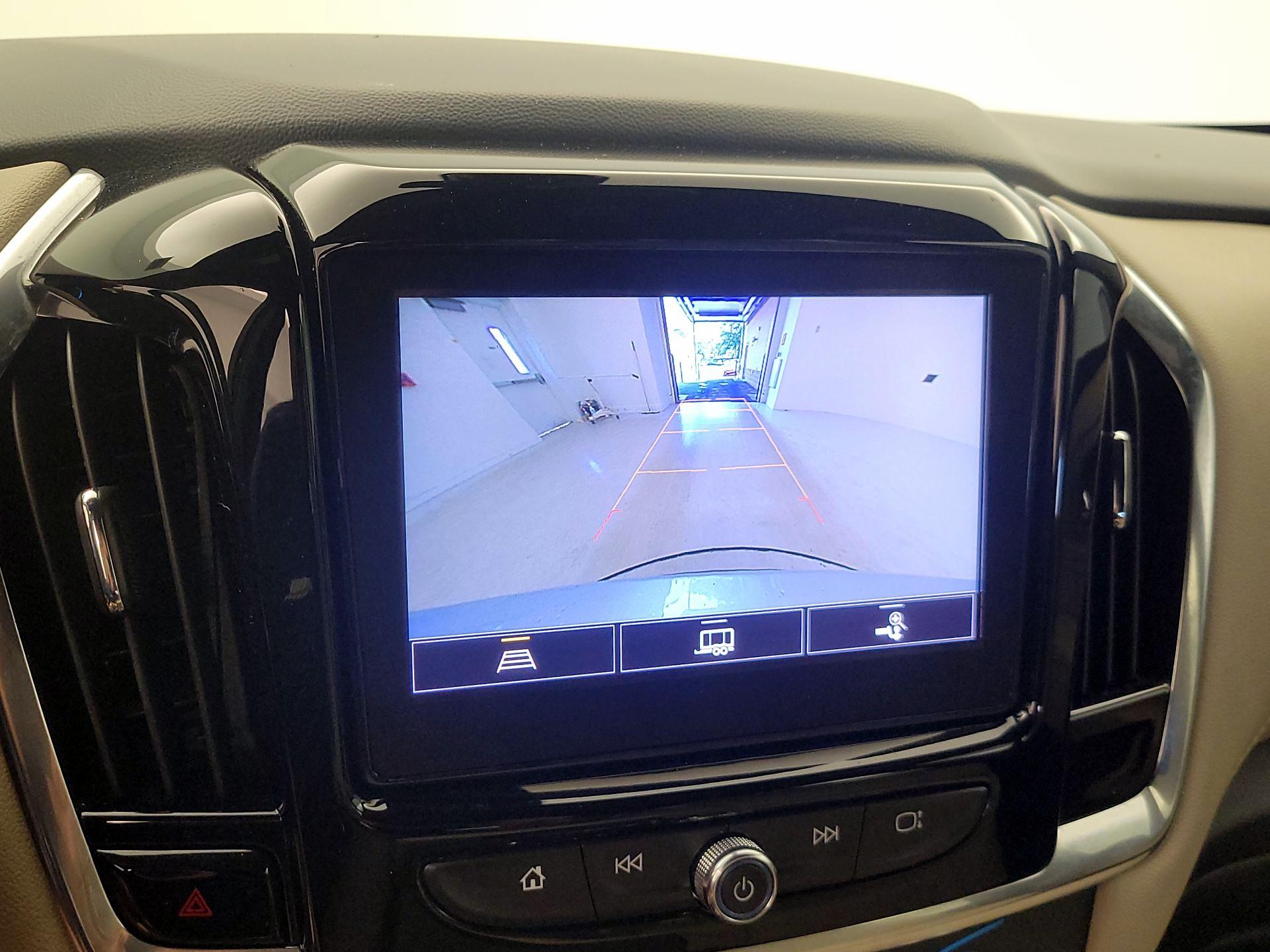 Thumbnail: 2022 Chevrolet Traverse - 14