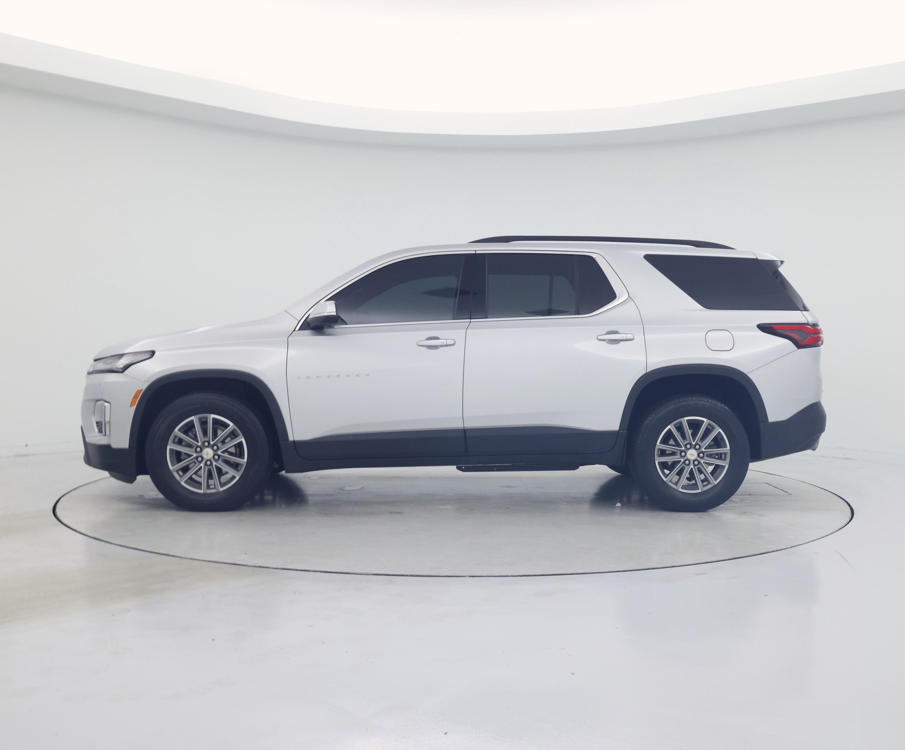 Thumbnail: 2022 Chevrolet Traverse - 3